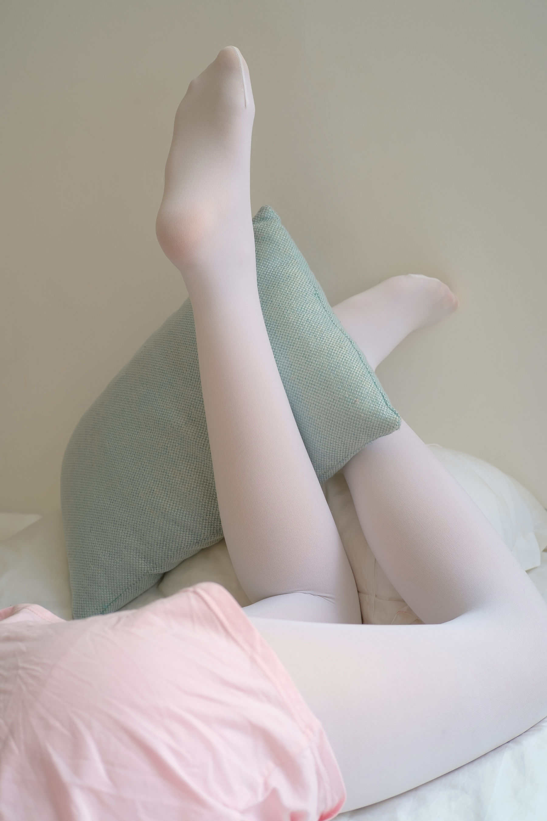 [森萝财团] R15-035 粉红少女白丝美足
