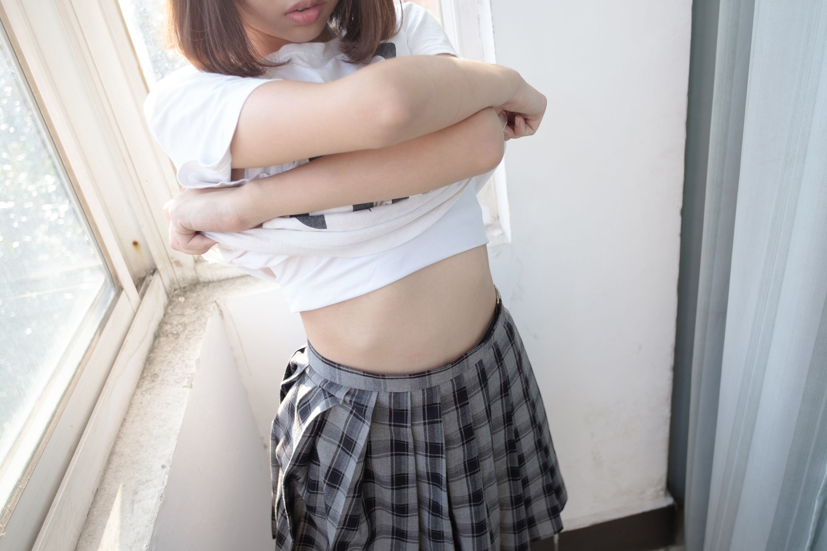 [森萝财团] R15-037 教室灰丝美脚