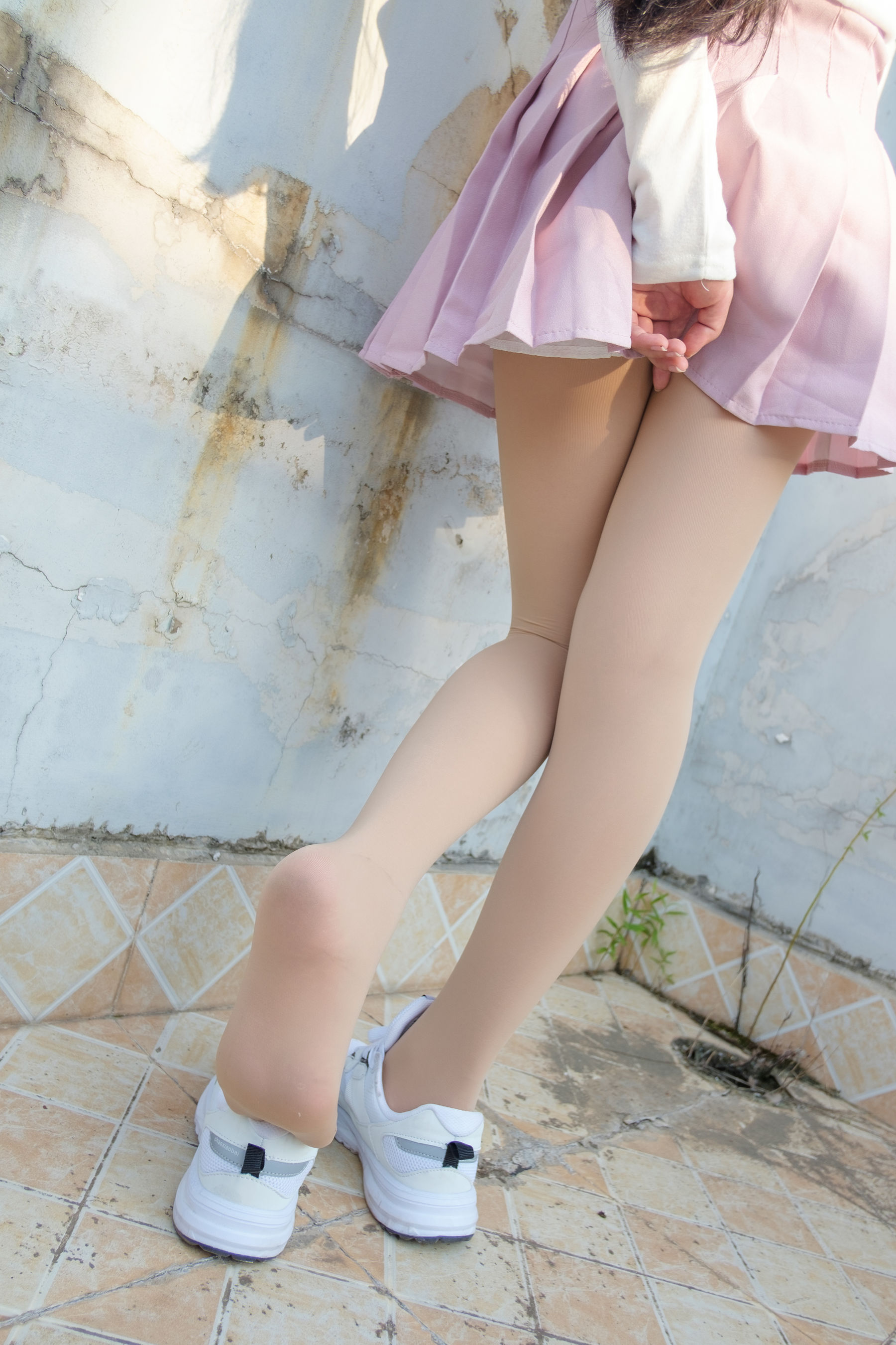 [森萝财团] R15-038 肉丝大胸妹