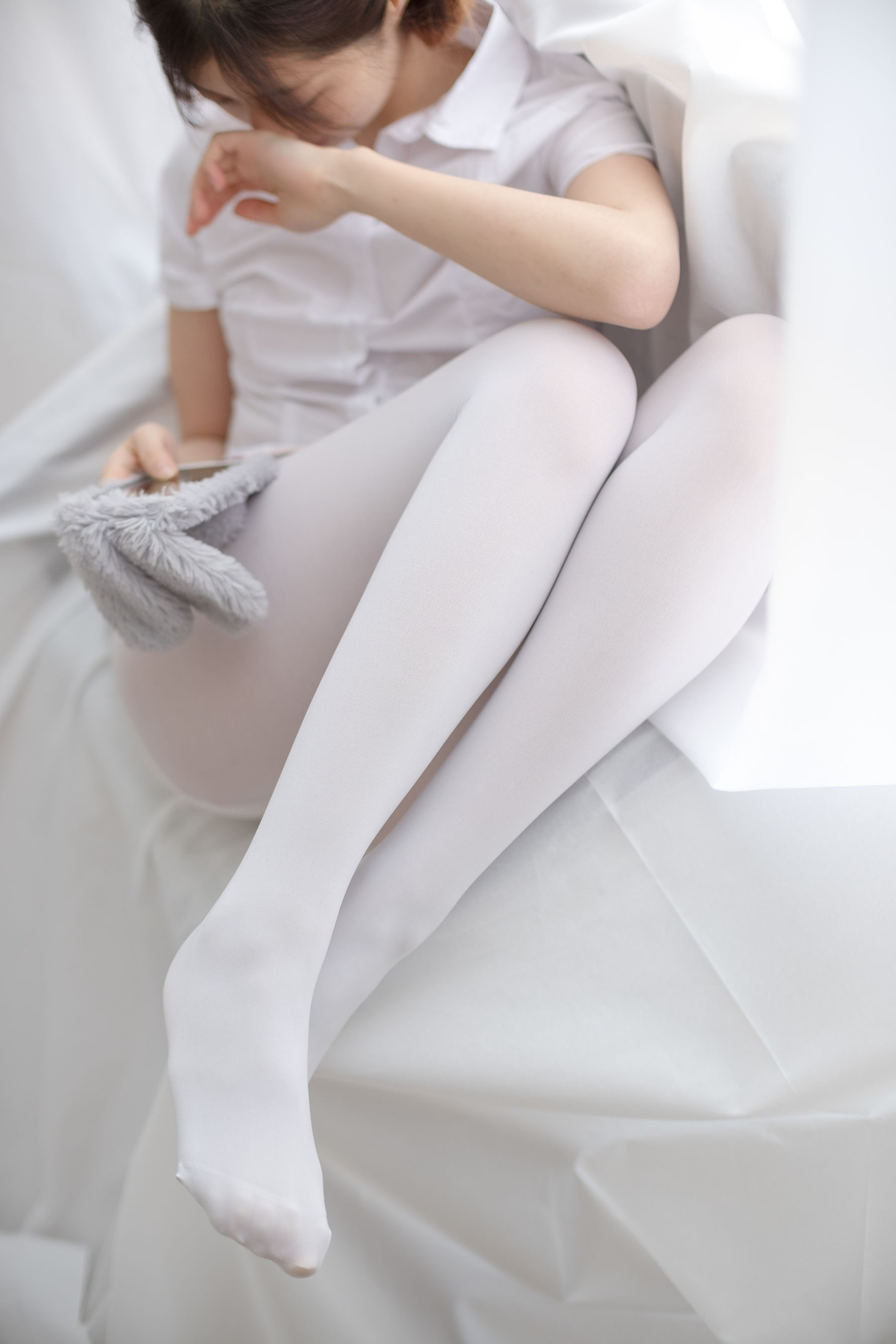 [森萝财团] R15-045 白丝学妹休憩空间