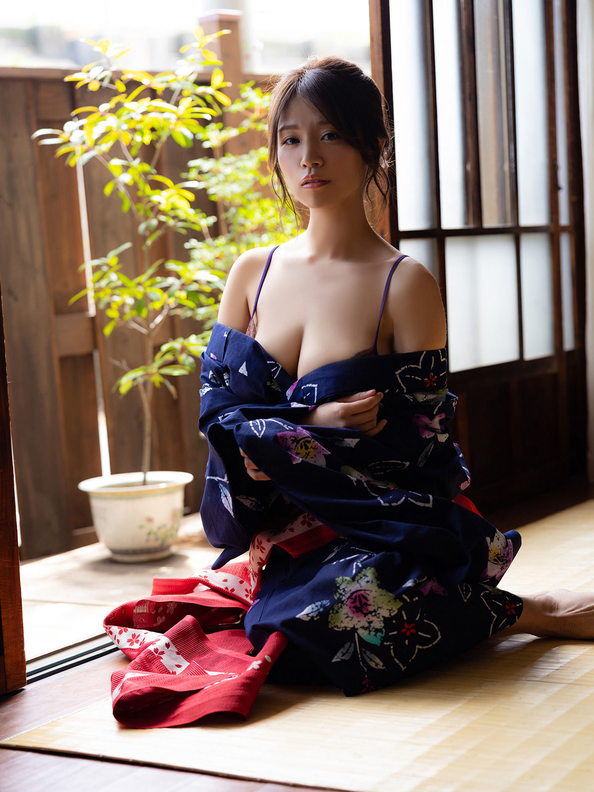 [Sabra.net] Strictly Girl 菜乃花 『昭和グラビア777 2』