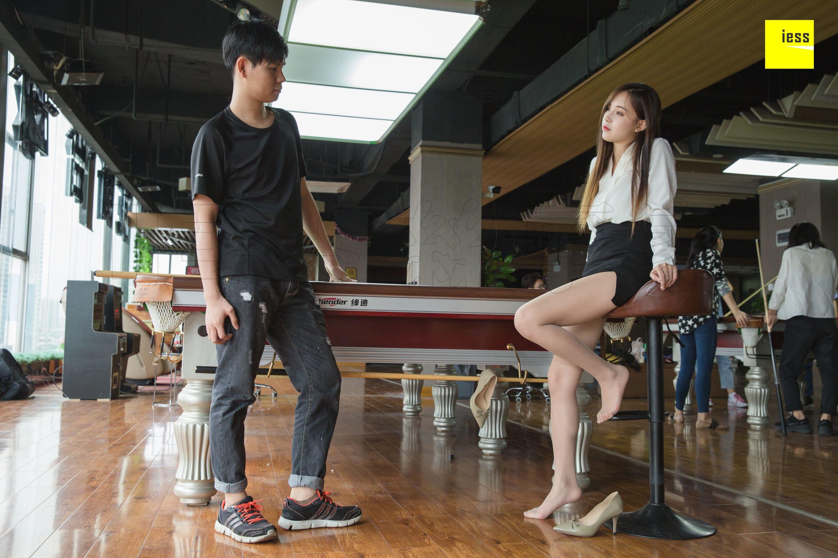 [异思趣向IESS] 模特小羽 《可以教我打台球吗2》