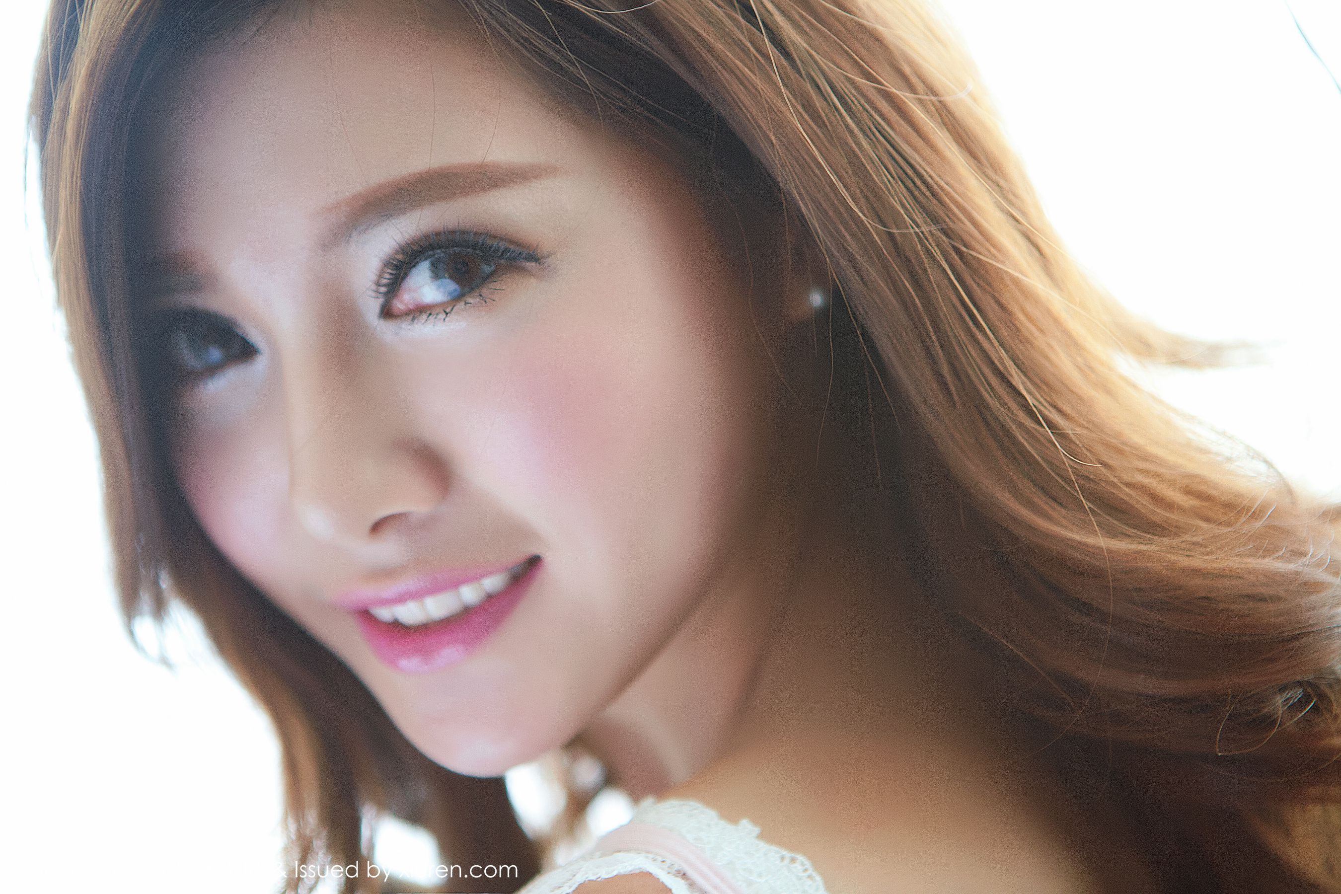 奶茶-Emily - 首刊模特 [嗲囡囡FEILIN] Vol.001