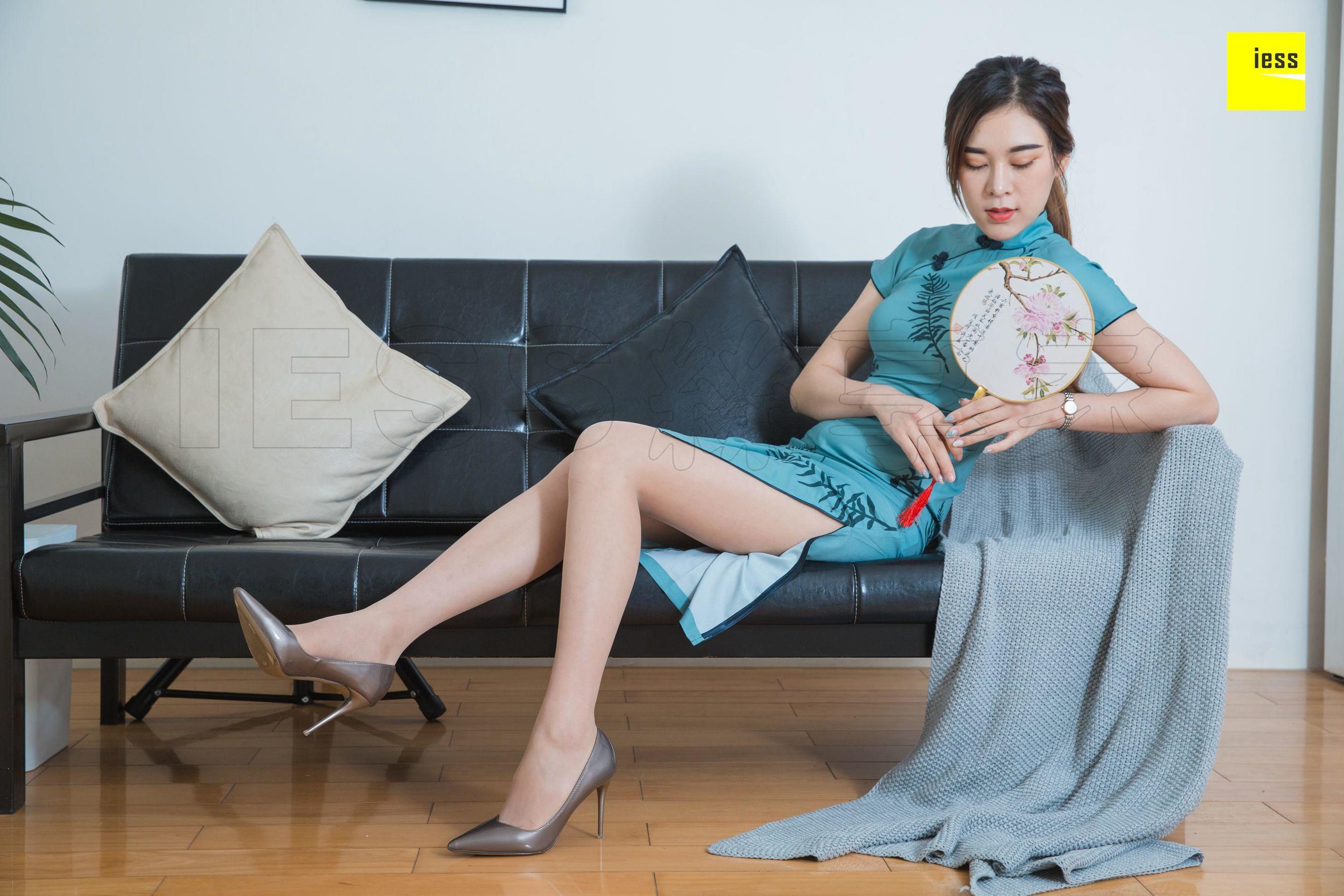 [异思趣向IESS] 模特曦然 《曦然色戒同款旗袍》