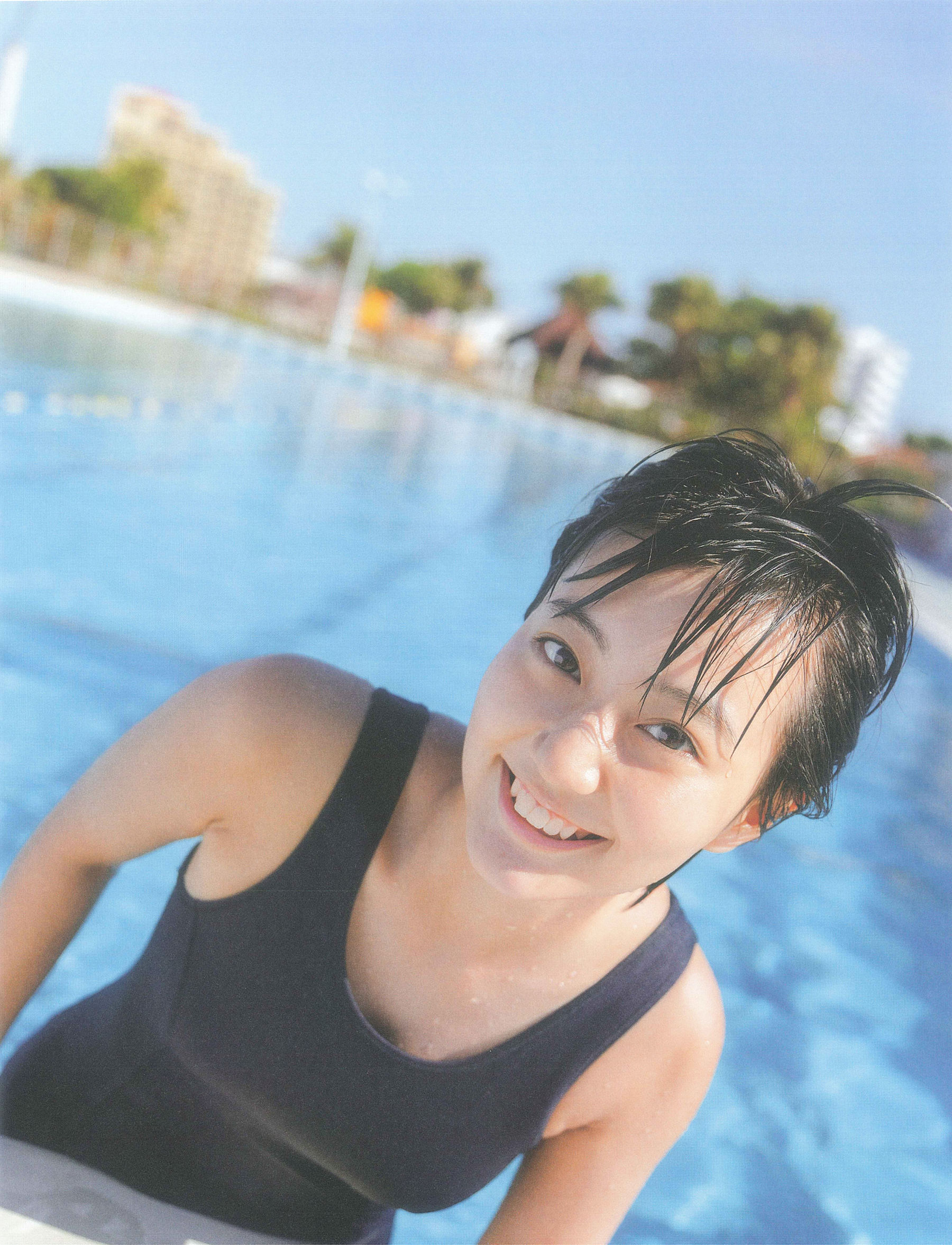 Manami Arai 新井愛瞳『セブンティーンズ?ブルー』1st写真集