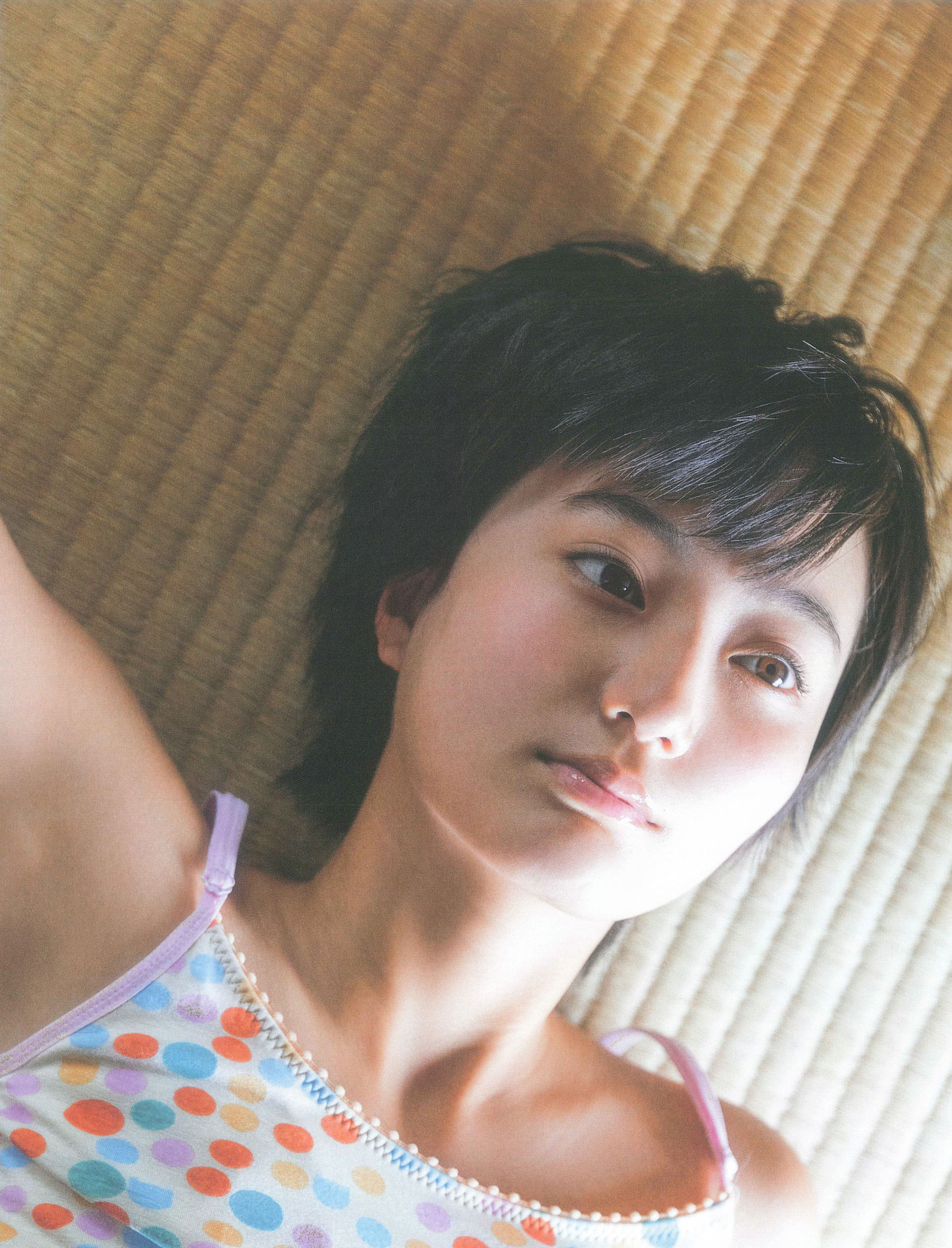 Manami Arai 新井愛瞳『セブンティーンズ?ブルー』1st写真集