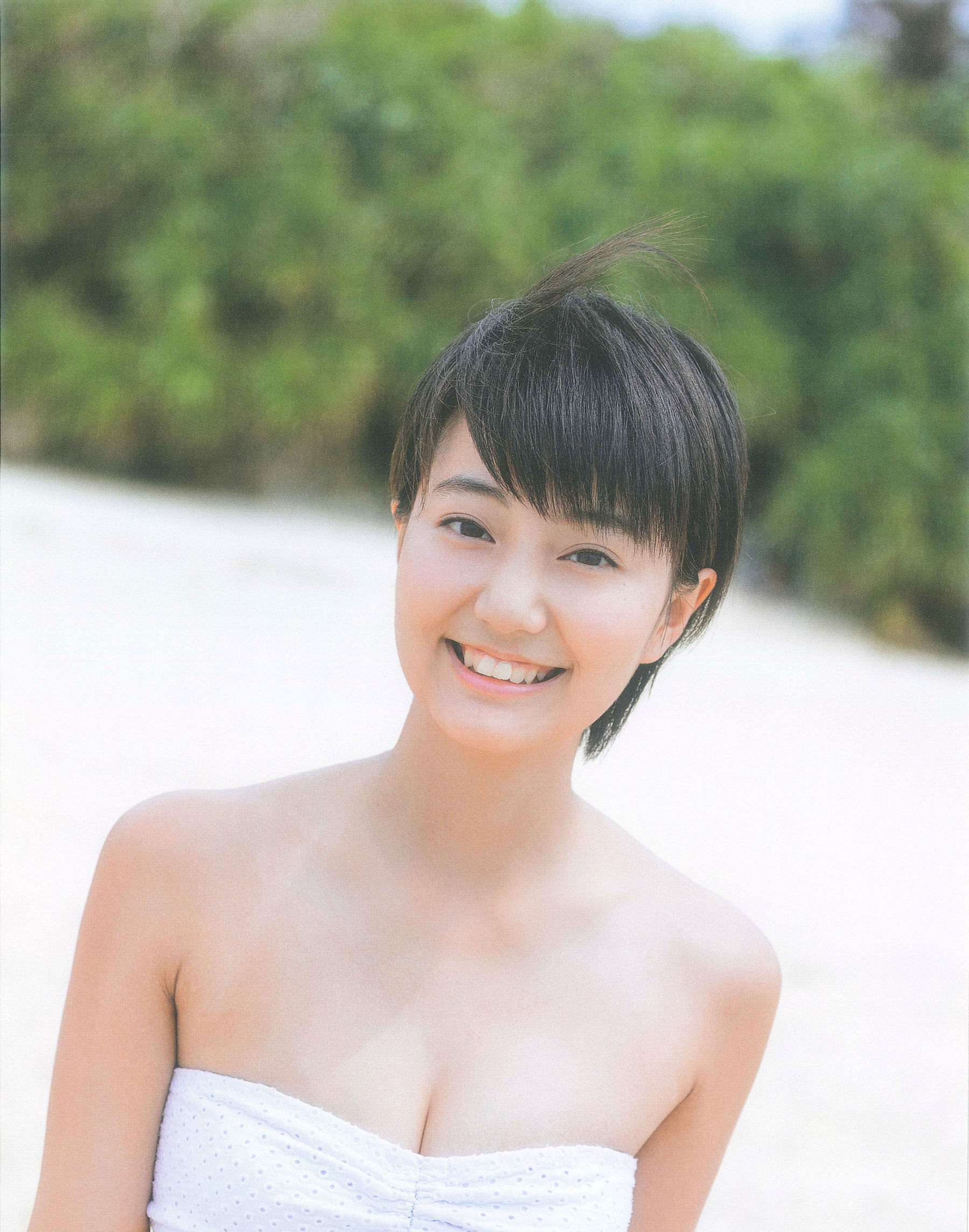 Manami Arai 新井愛瞳『セブンティーンズ?ブルー』1st写真集