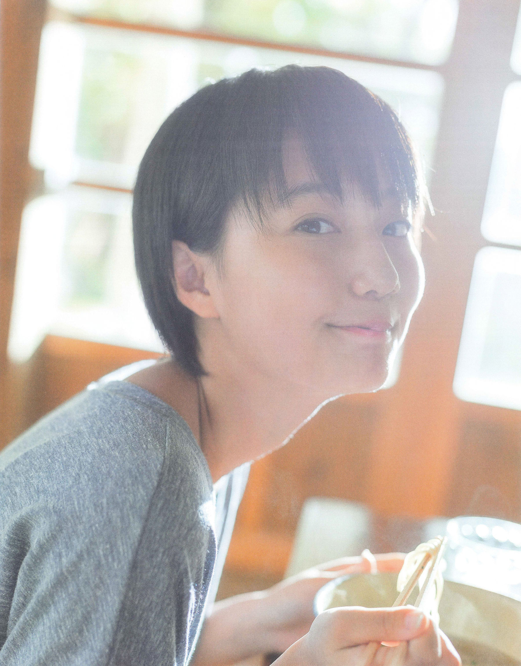 Manami Arai 新井愛瞳『セブンティーンズ?ブルー』1st写真集