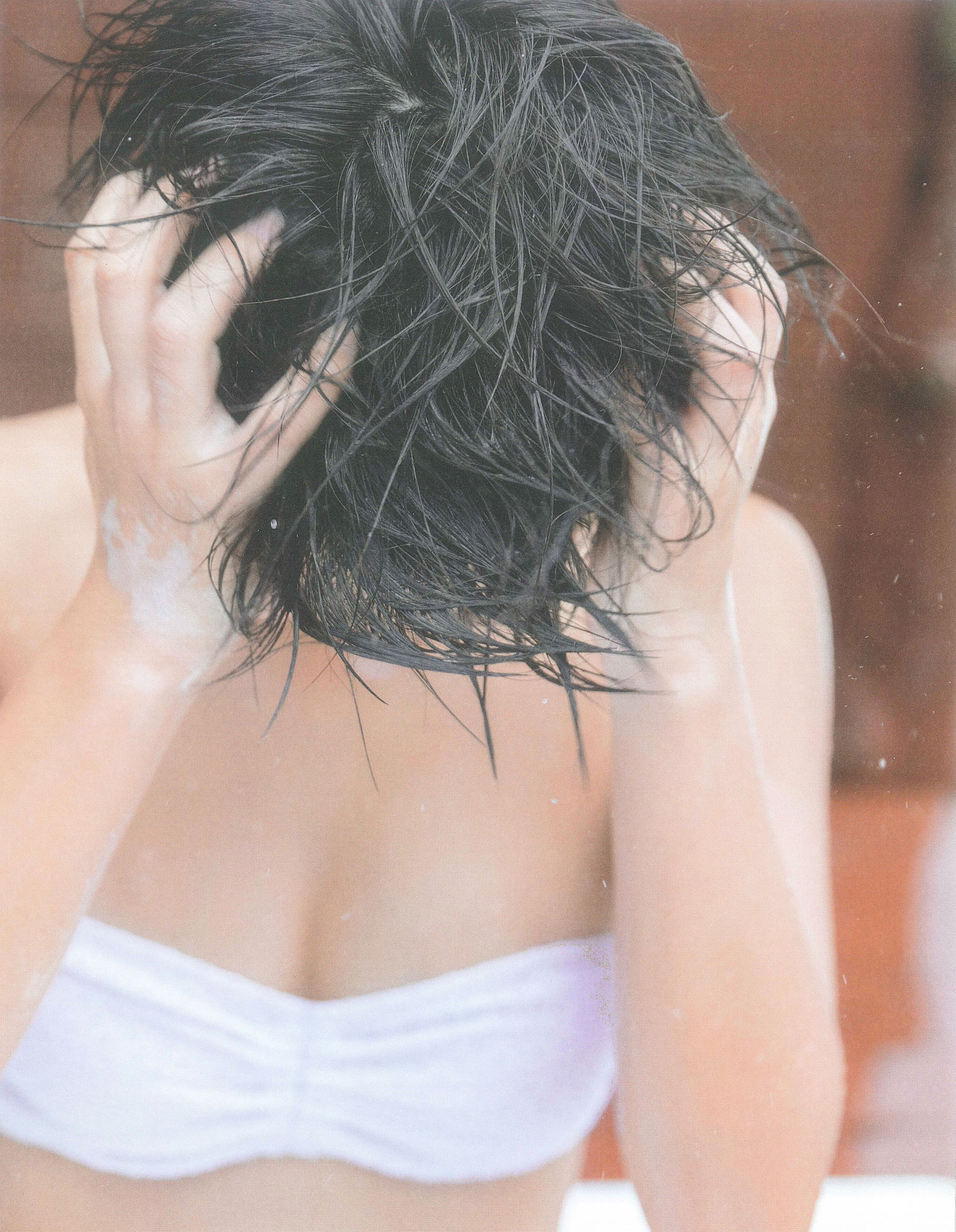 Manami Arai 新井愛瞳『セブンティーンズ?ブルー』1st写真集