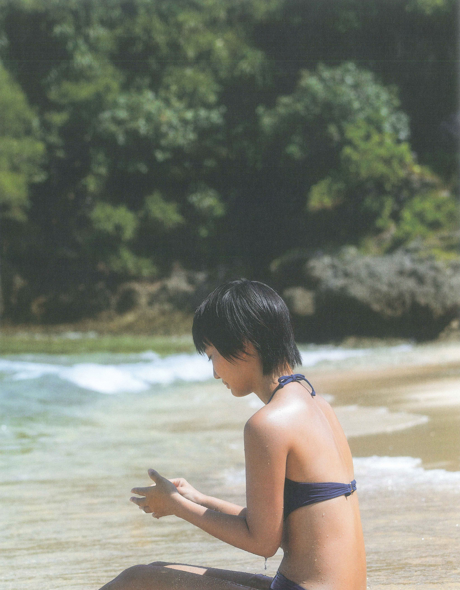 Manami Arai 新井愛瞳『セブンティーンズ?ブルー』1st写真集