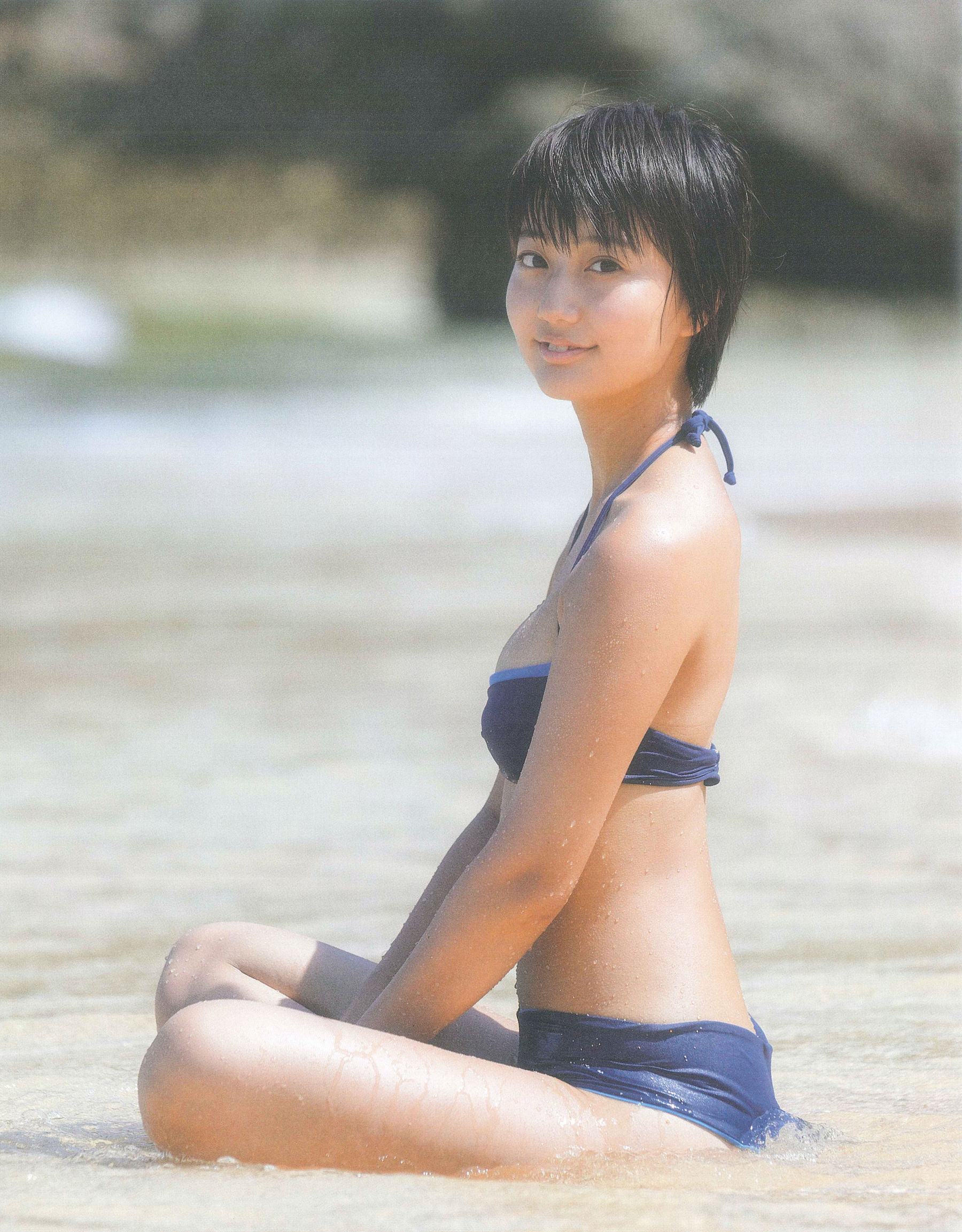 Manami Arai 新井愛瞳『セブンティーンズ?ブルー』1st写真集