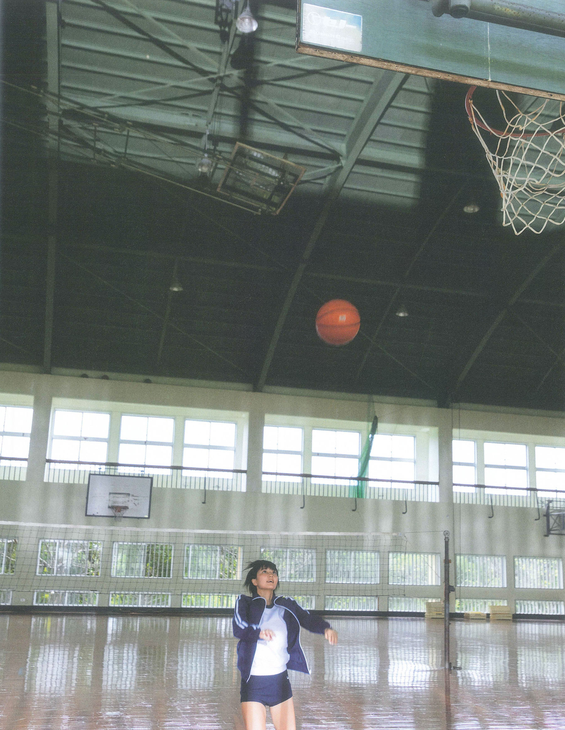 Manami Arai 新井愛瞳『セブンティーンズ?ブルー』1st写真集