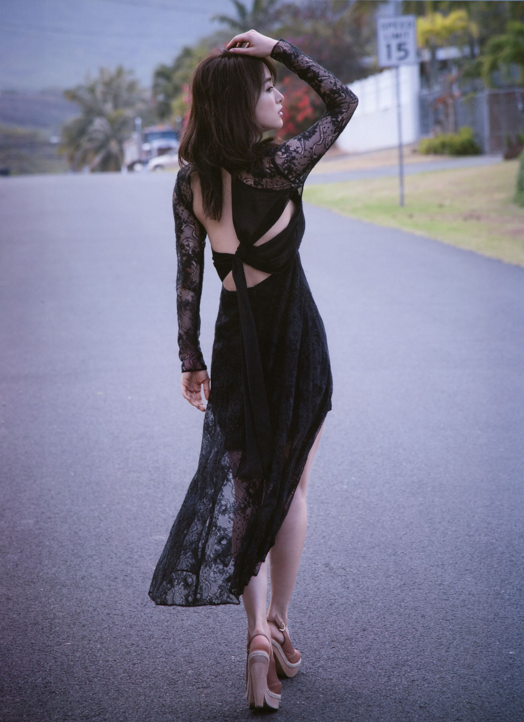 Rika Izumi 泉里香 1st Photobook「Rika!」