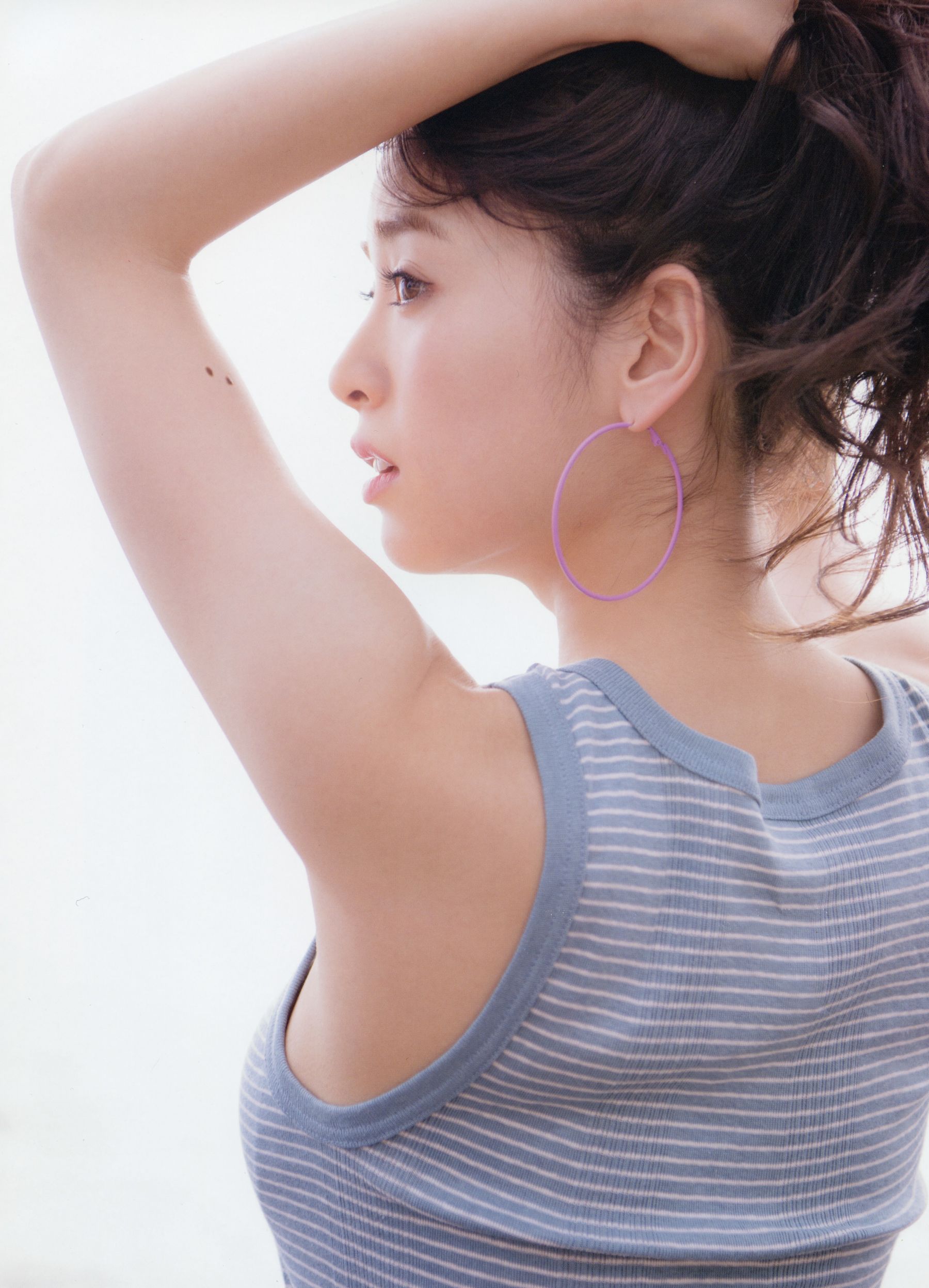 Rika Izumi 泉里香 1st Photobook「Rika!」