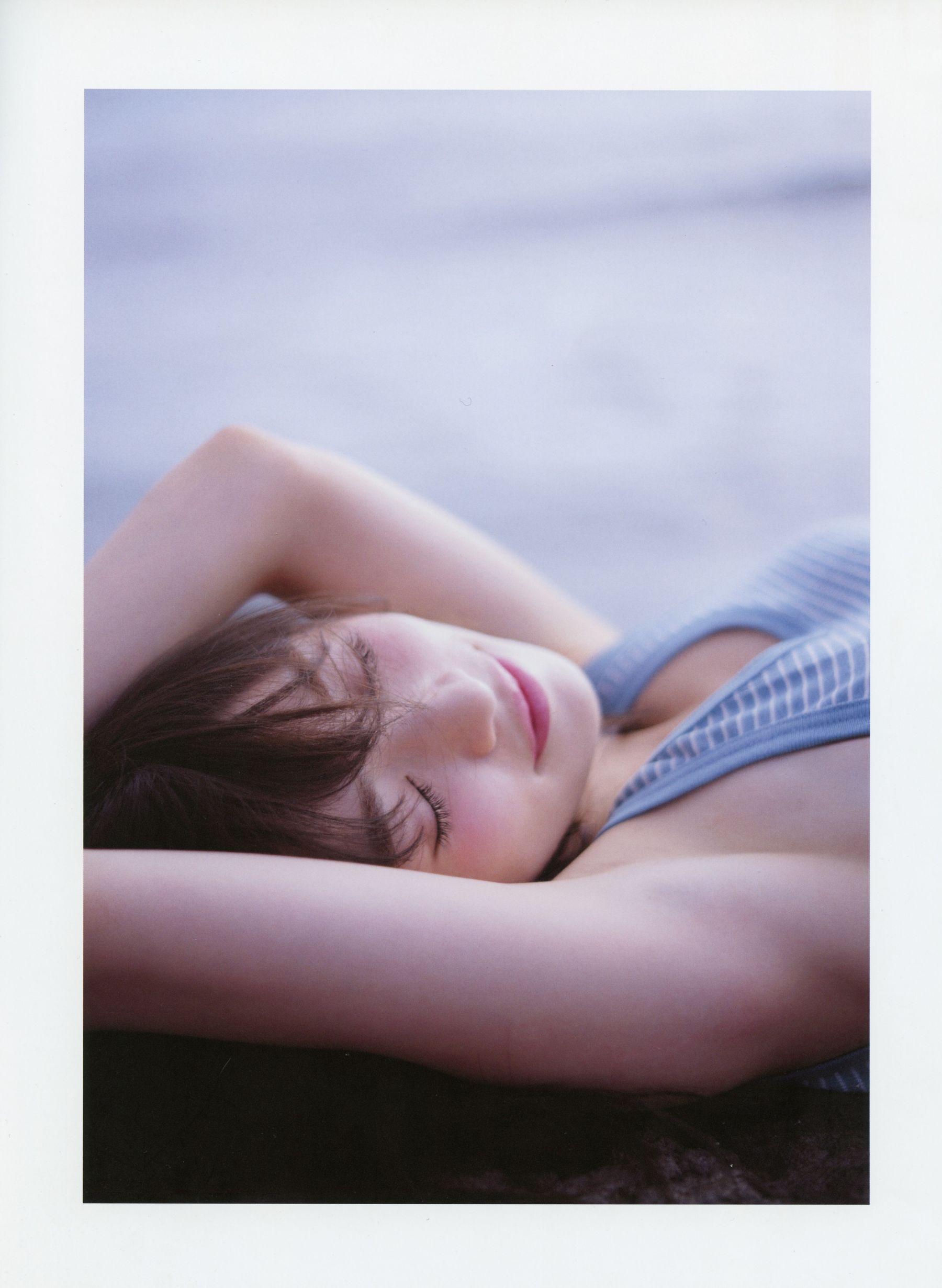 Rika Izumi 泉里香 1st Photobook「Rika!」