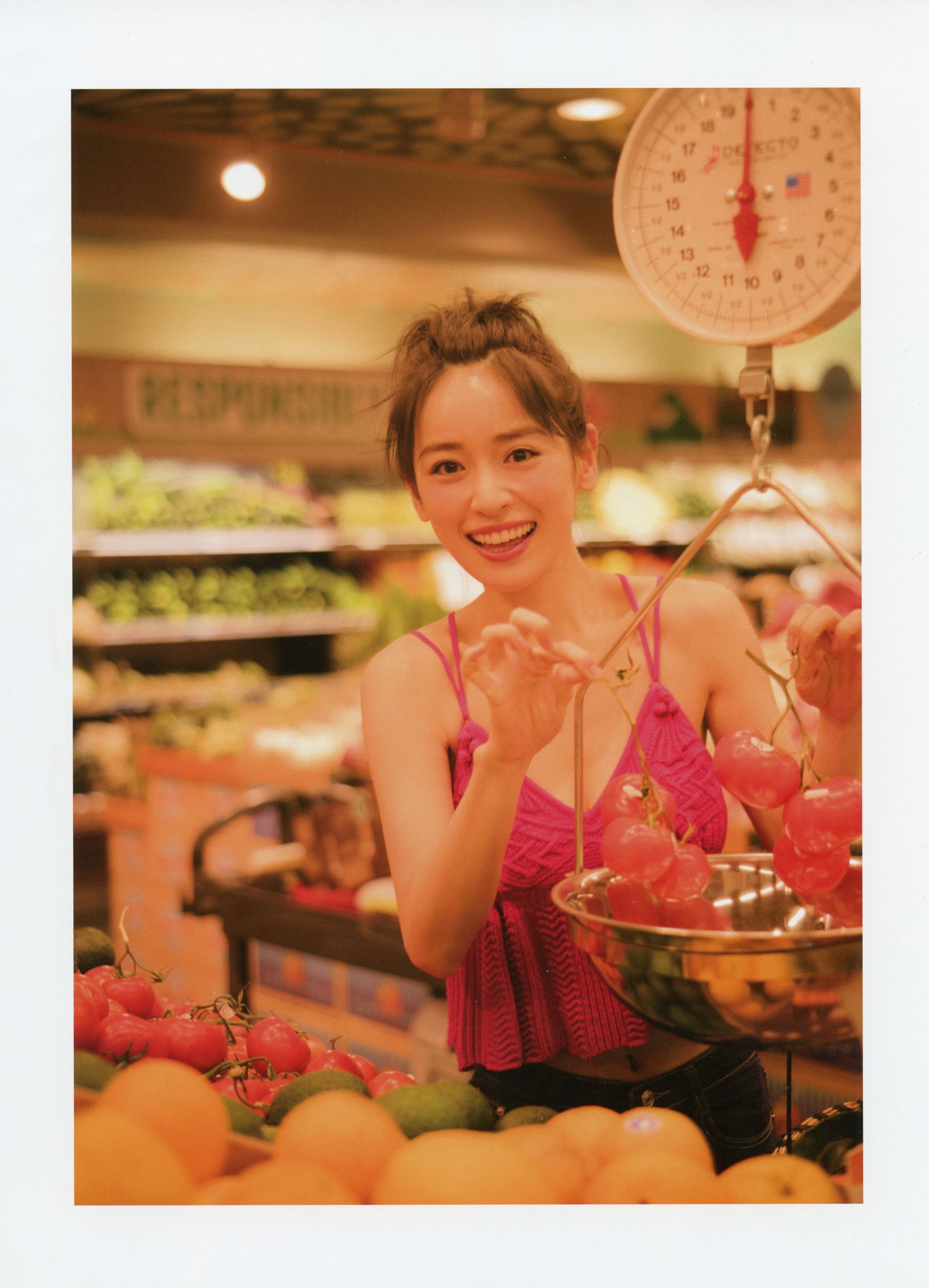 Rika Izumi 泉里香 1st Photobook「Rika!」