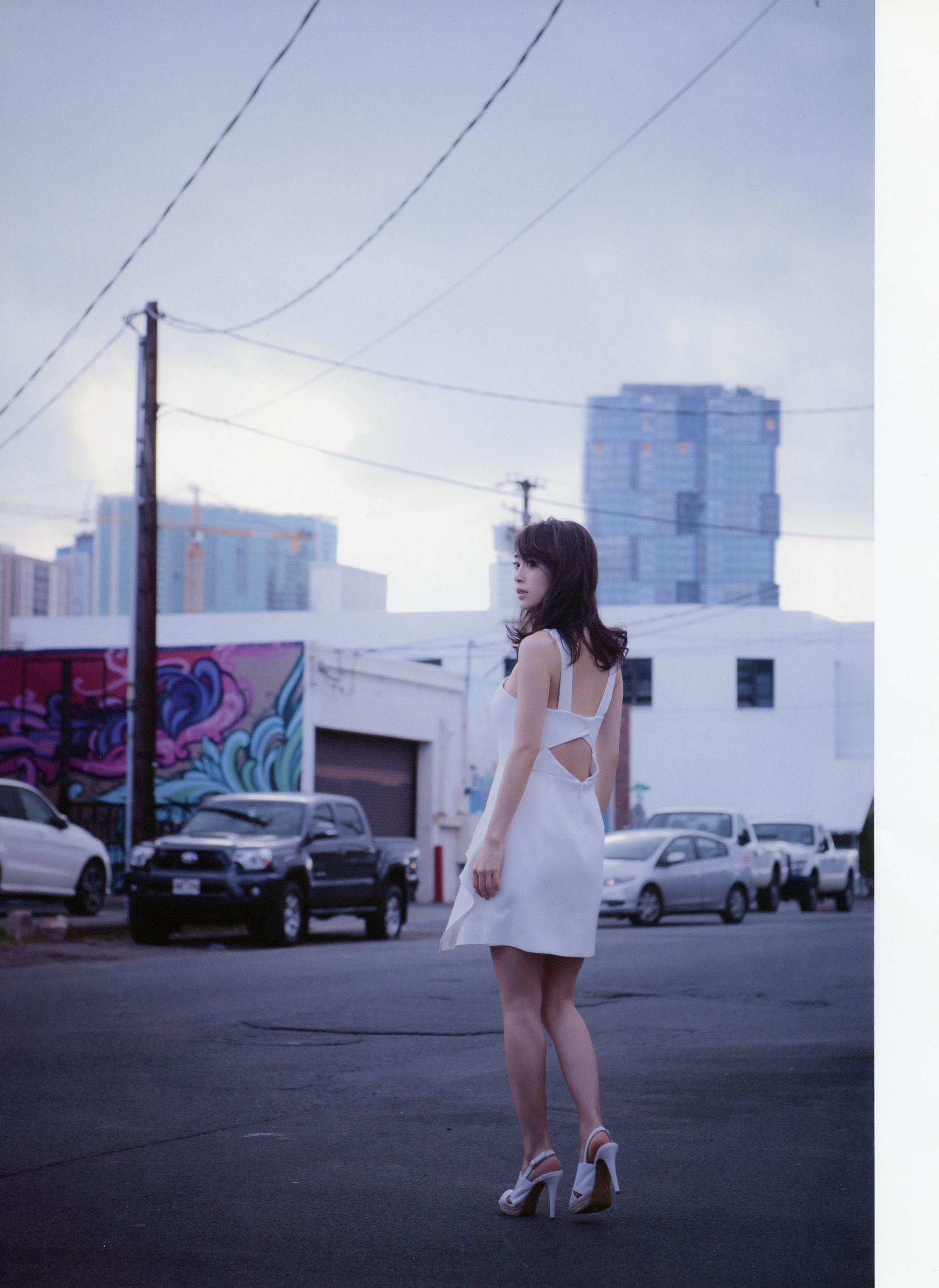 Rika Izumi 泉里香 1st Photobook「Rika!」