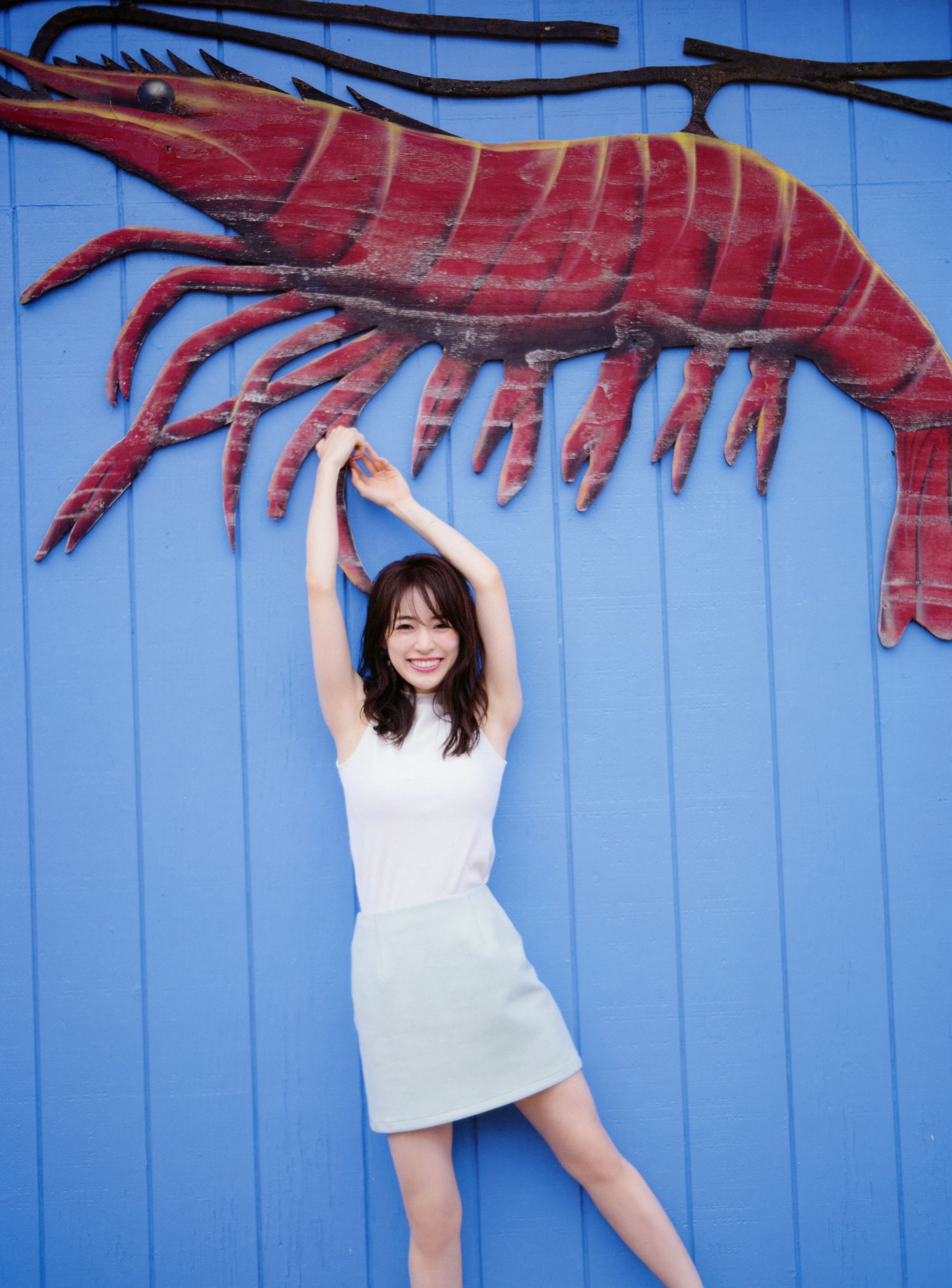 Rika Izumi 泉里香 1st Photobook「Rika!」