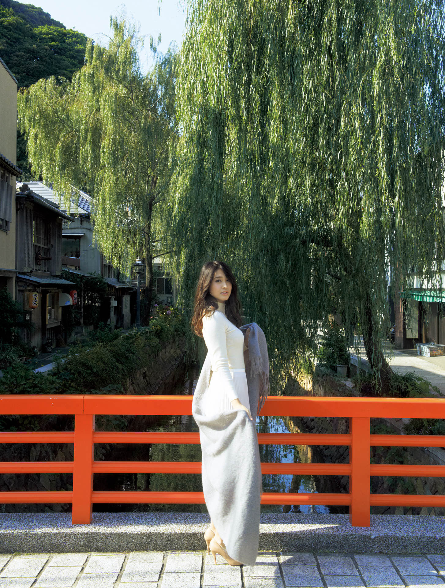 Rin Asuka 飛鳥凛 写真集『凛』