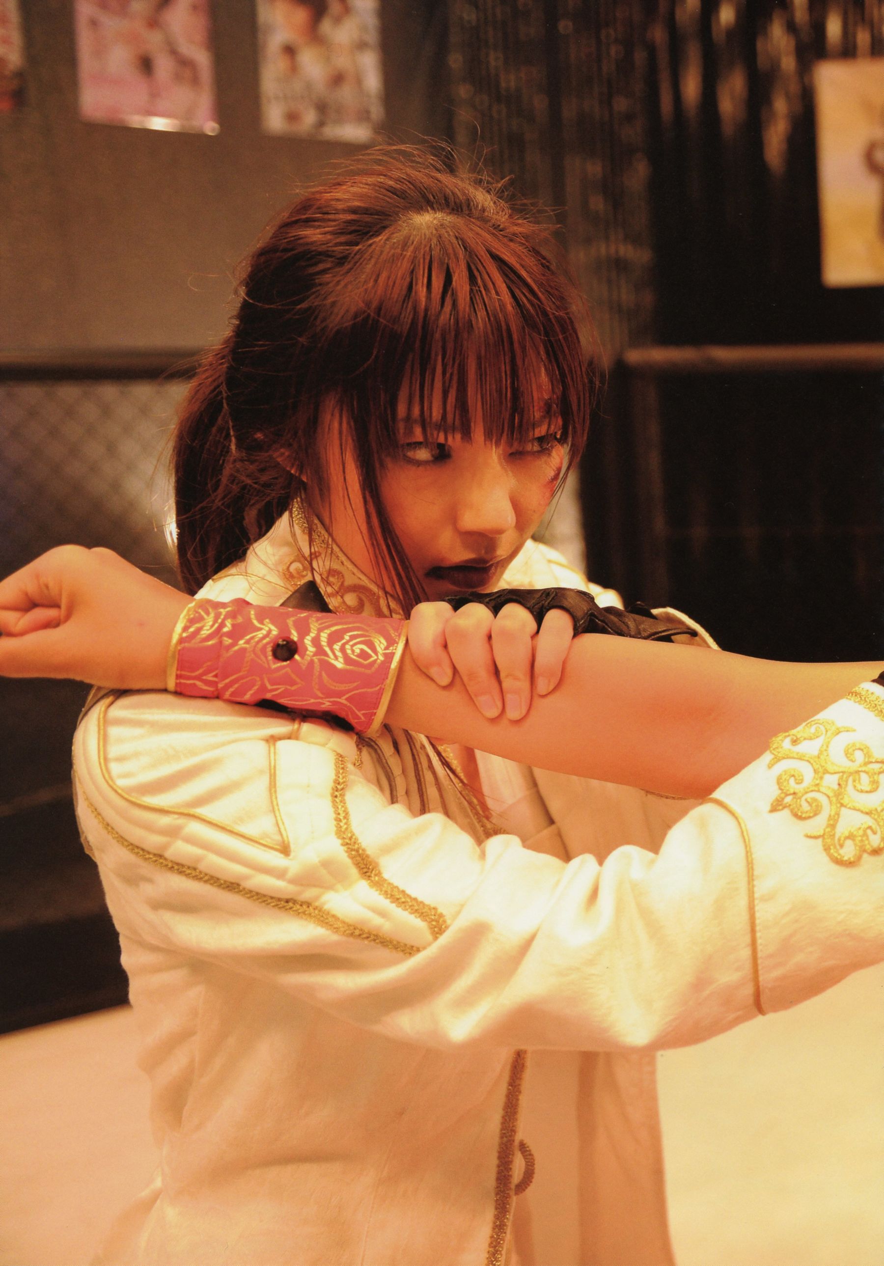 Yuria Haga 芳賀優里亜 写真集 「赤×ピンク」