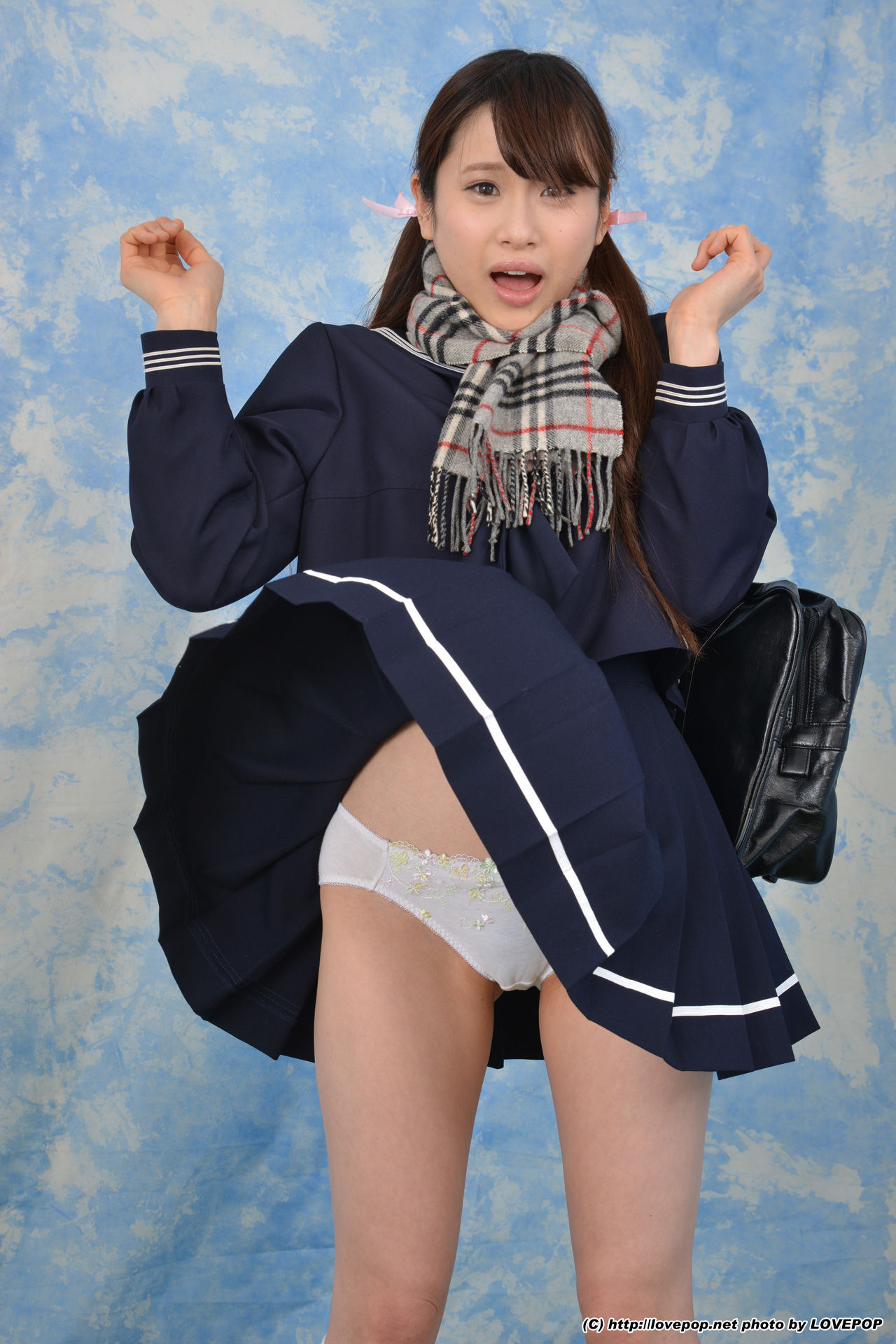 [LOVEPOP] Kotone Suzumiya 涼宮琴音 iron bar panchira ! Sailor suit! - PPV