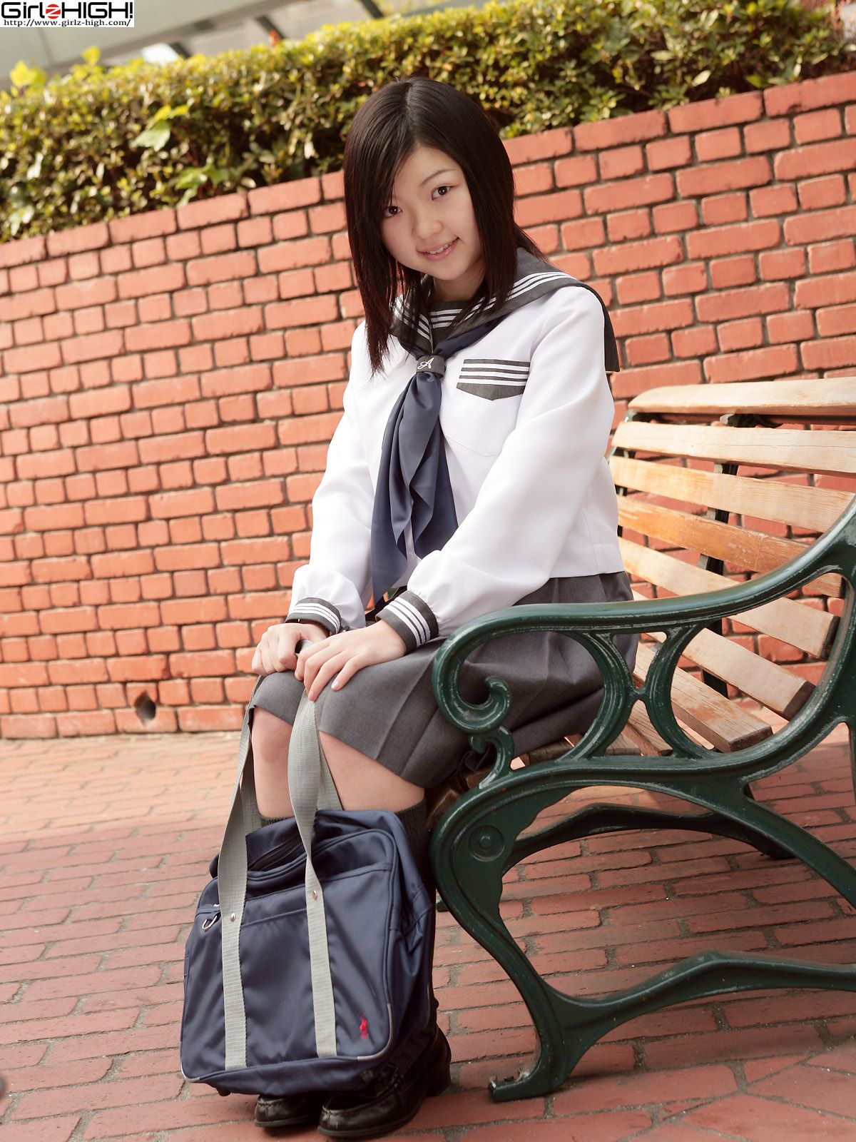 [Girlz-High] Moe Misaki 美咲萌 Gravure Gallery - g074 Photoset 01