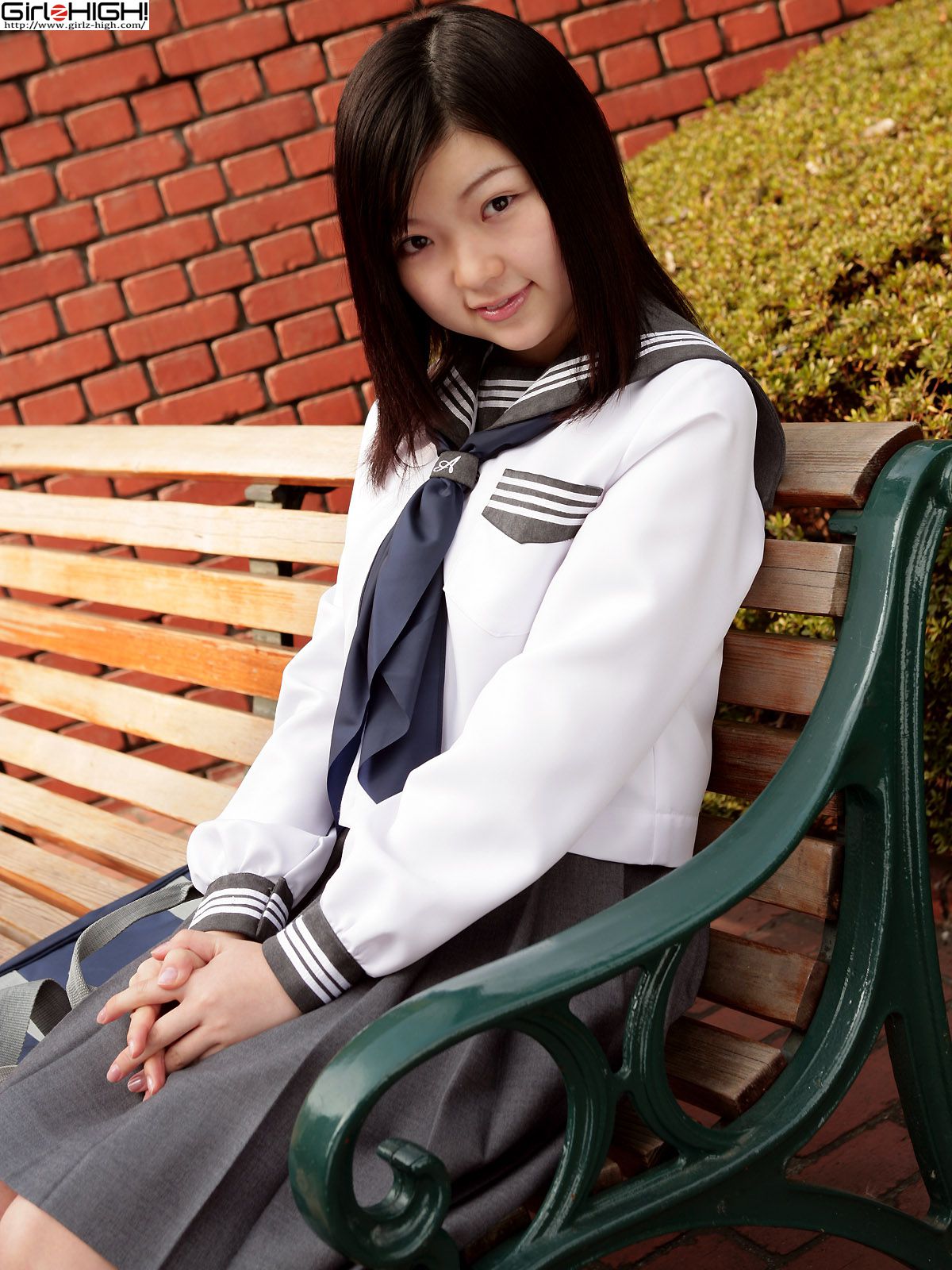 [Girlz-High] Moe Misaki 美咲萌 Gravure Gallery - g074 Photoset 01