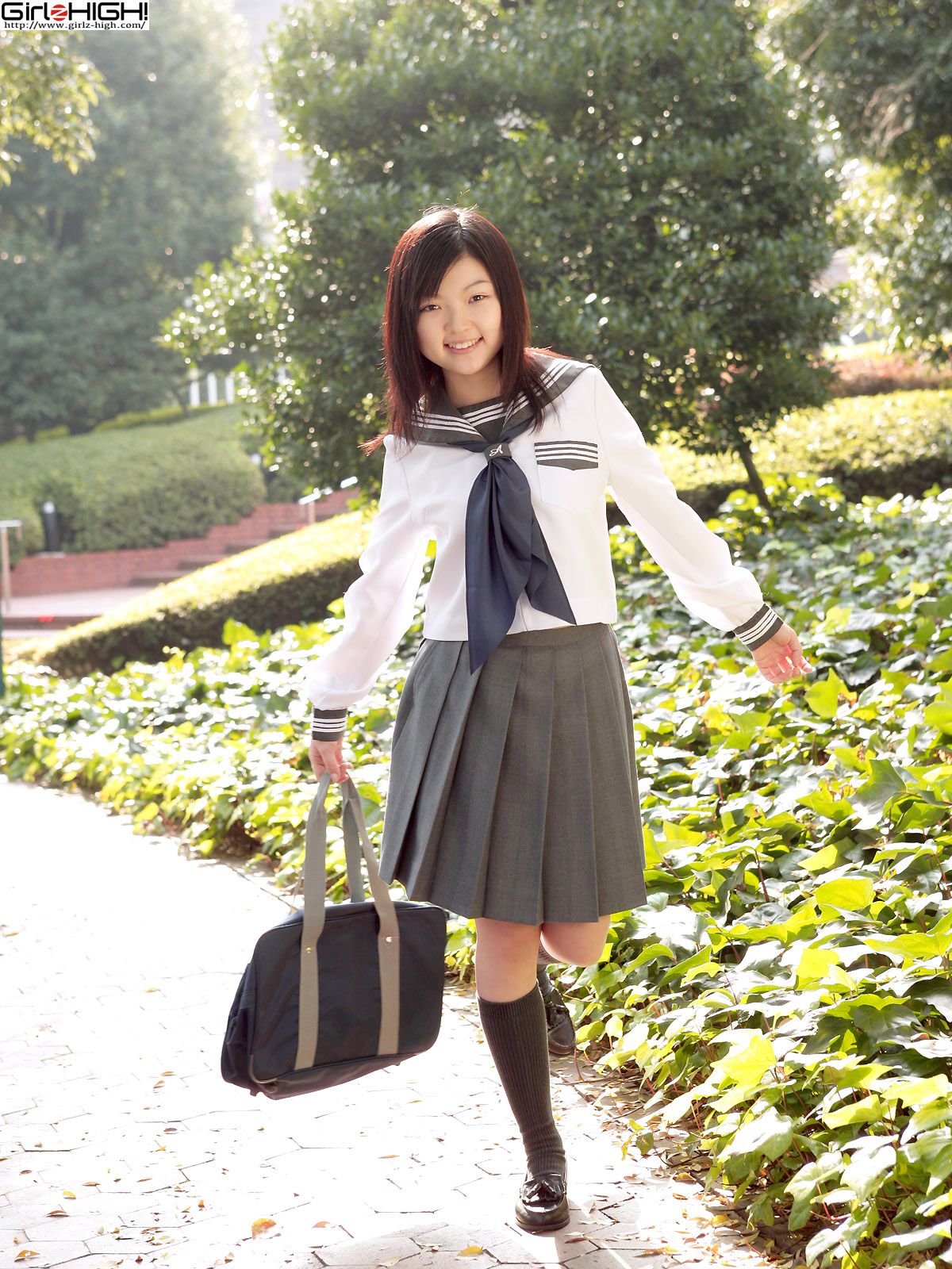 [Girlz-High] Moe Misaki 美咲萌 Gravure Gallery - g074 Photoset 01