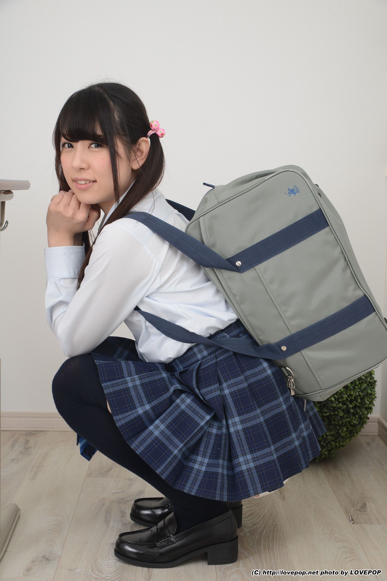 [LOVEPOP] Rena Aoi あおいれな Sausage licking uniform shirt - PPV