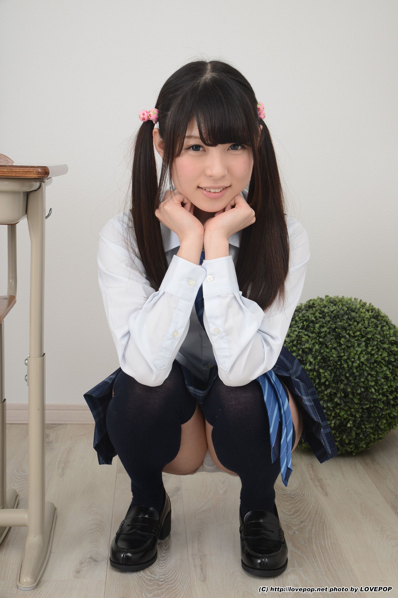 [LOVEPOP] Rena Aoi あおいれな Sausage licking uniform shirt - PPV
