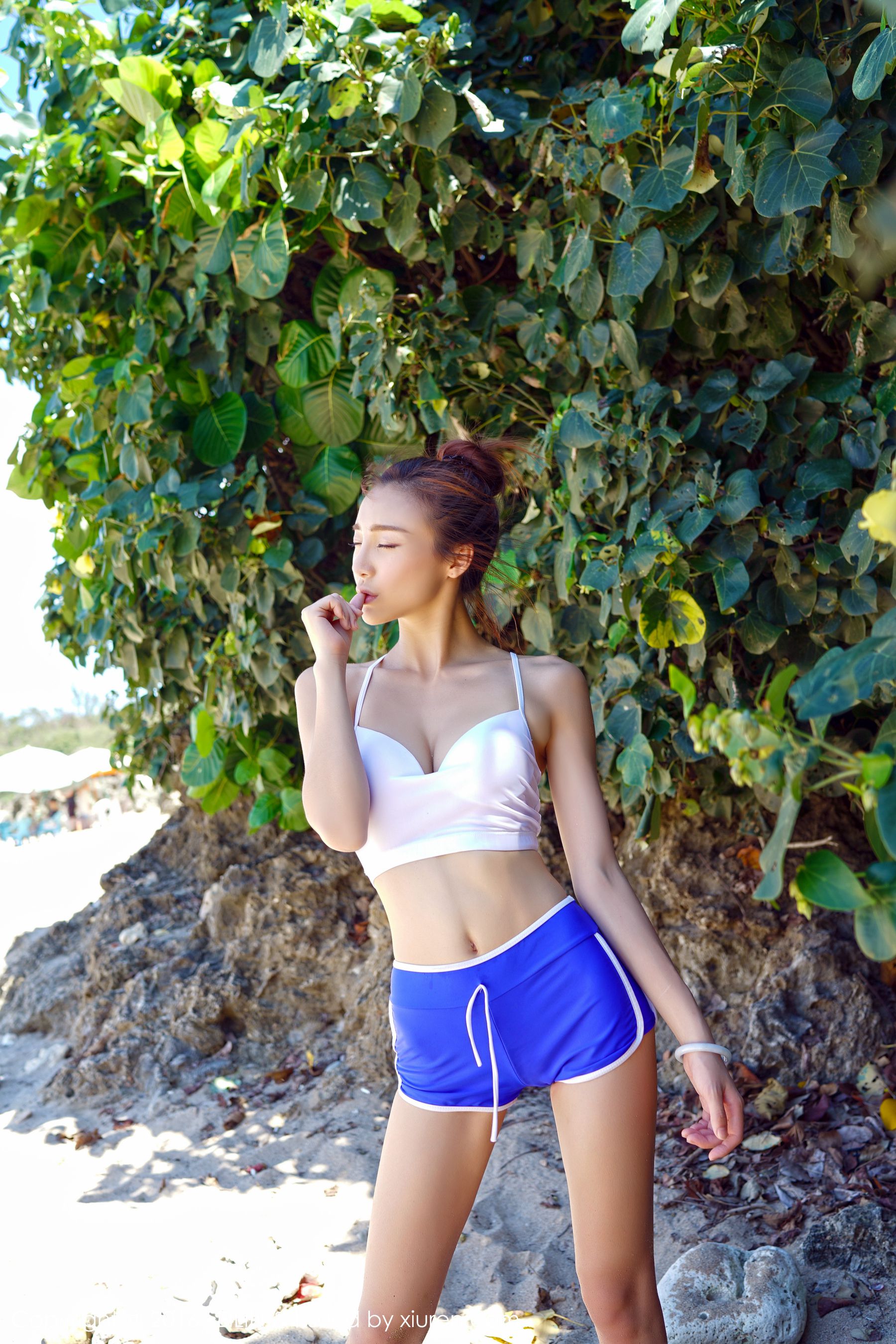 上海妹子@Hana妹《首套写真》 [嗲囡囡FEILIN] Vol.044