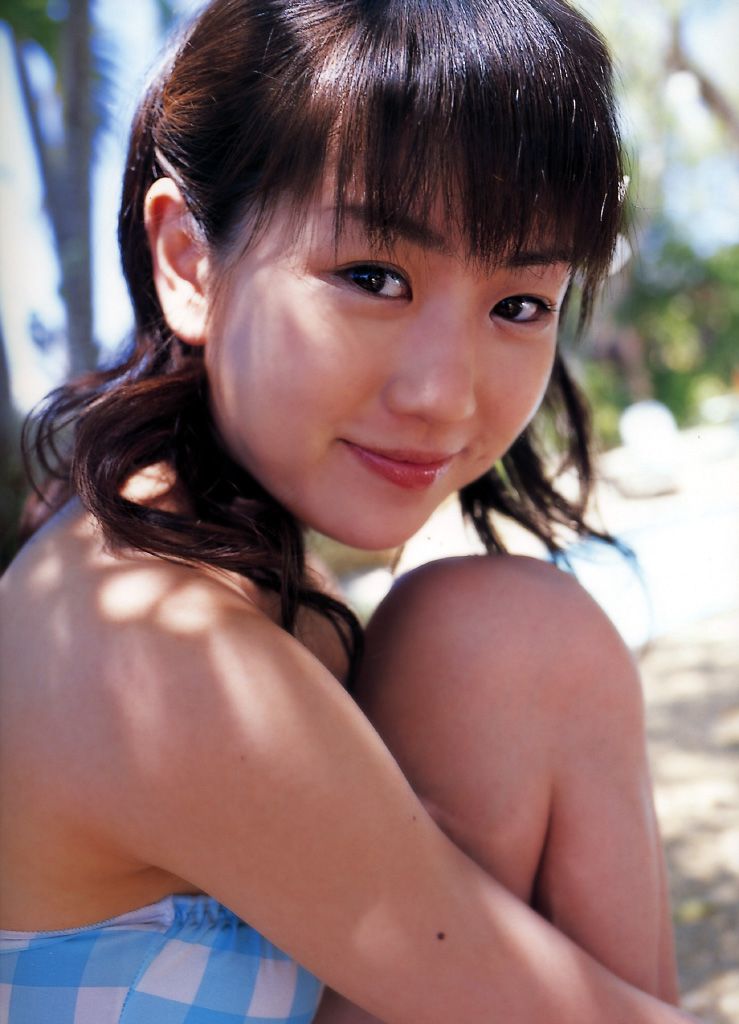中村知世 《知世初見世》 写真集  撮影 Mouri Mitsuhiro