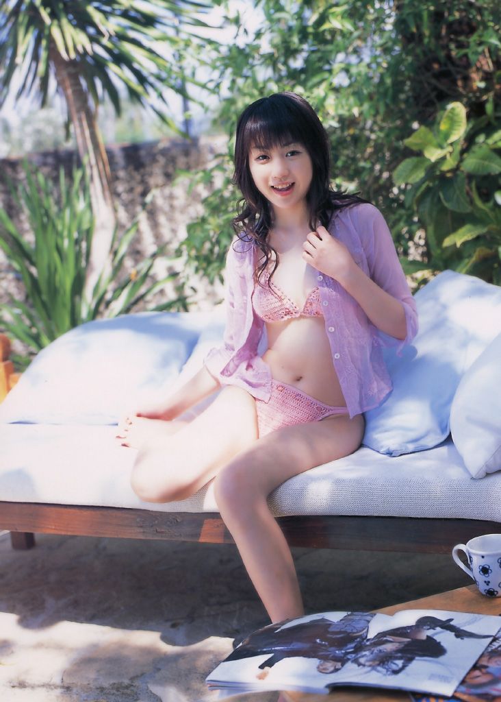 中村知世 《知世初見世》 写真集  撮影 Mouri Mitsuhiro