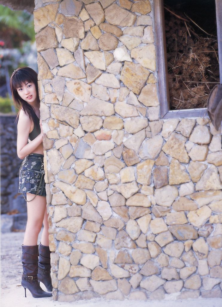 中村知世 《知世初見世》 写真集  撮影 Mouri Mitsuhiro