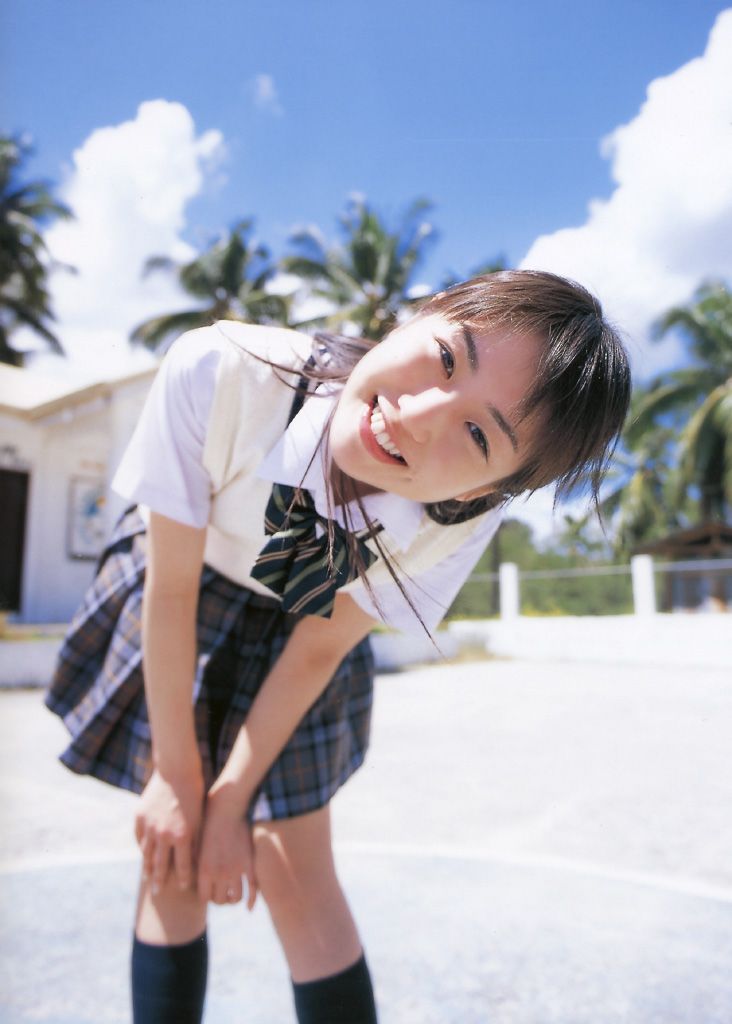 中村知世 《知世初見世》 写真集  撮影 Mouri Mitsuhiro