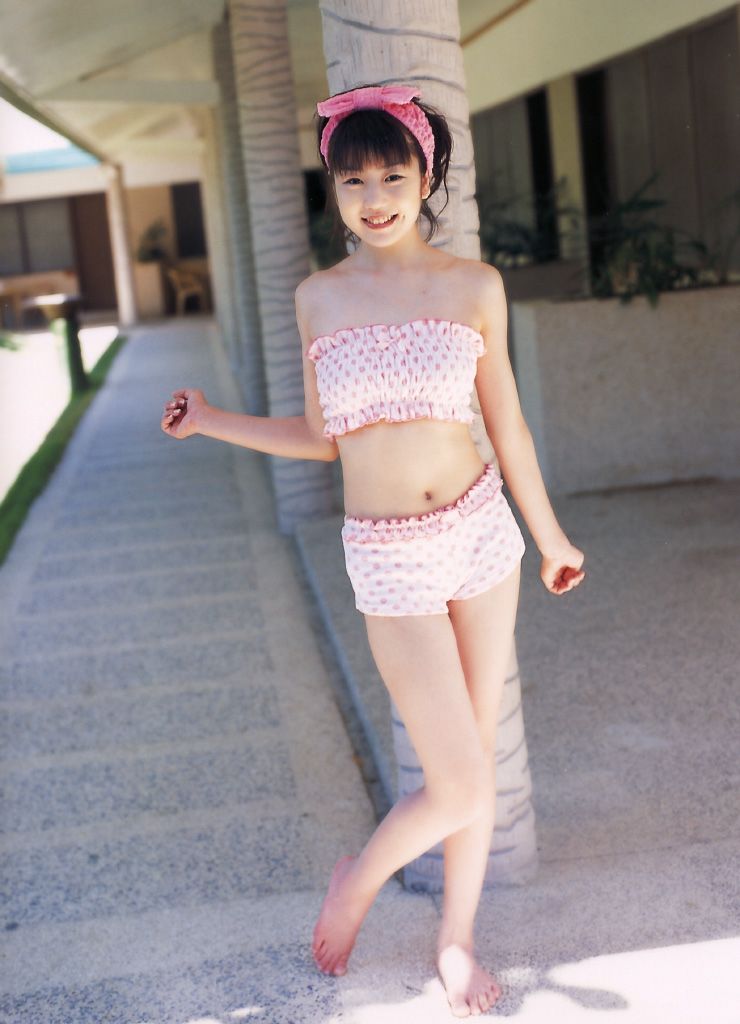 中村知世 《知世初見世》 写真集  撮影 Mouri Mitsuhiro