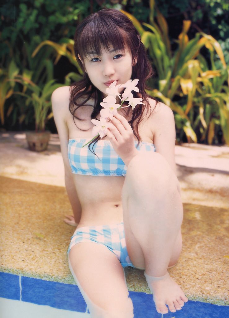 中村知世 《知世初見世》 写真集  撮影 Mouri Mitsuhiro
