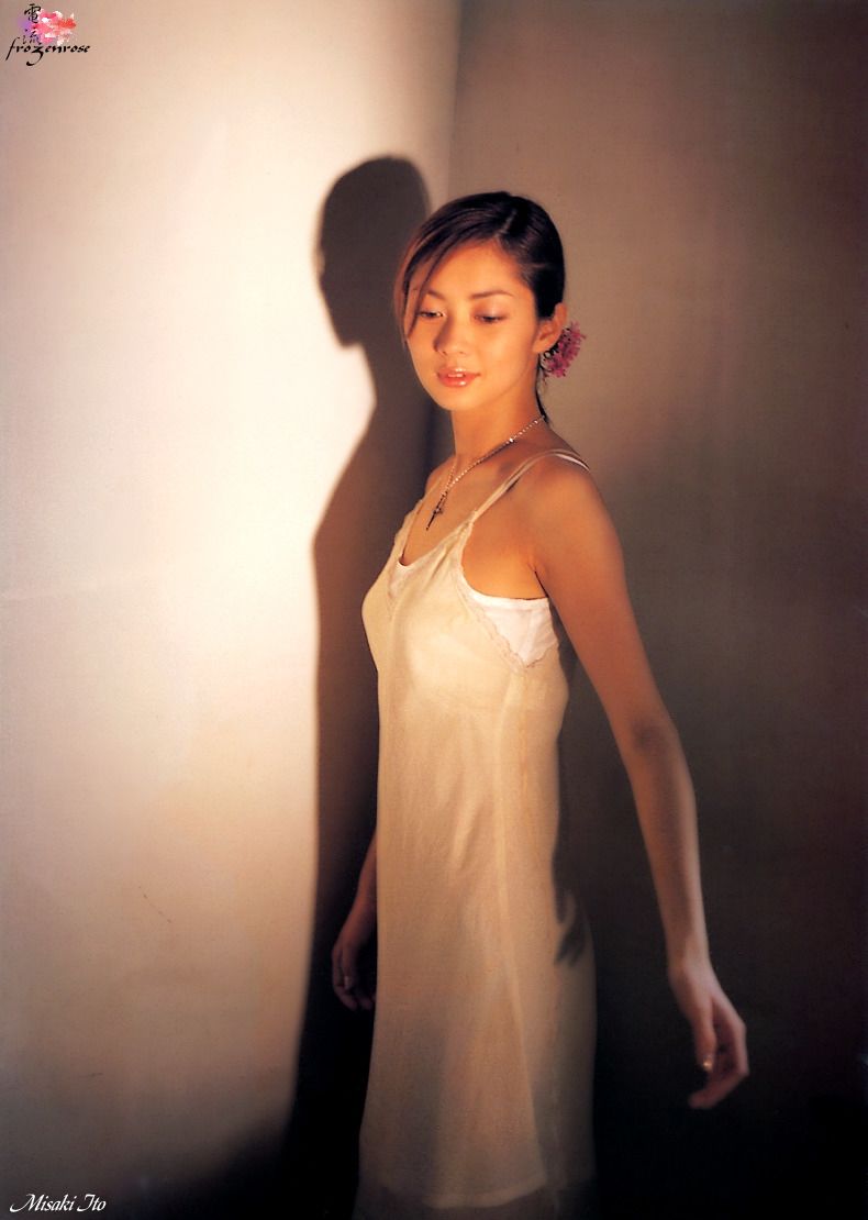 伊东美咲 Misaki Ito
