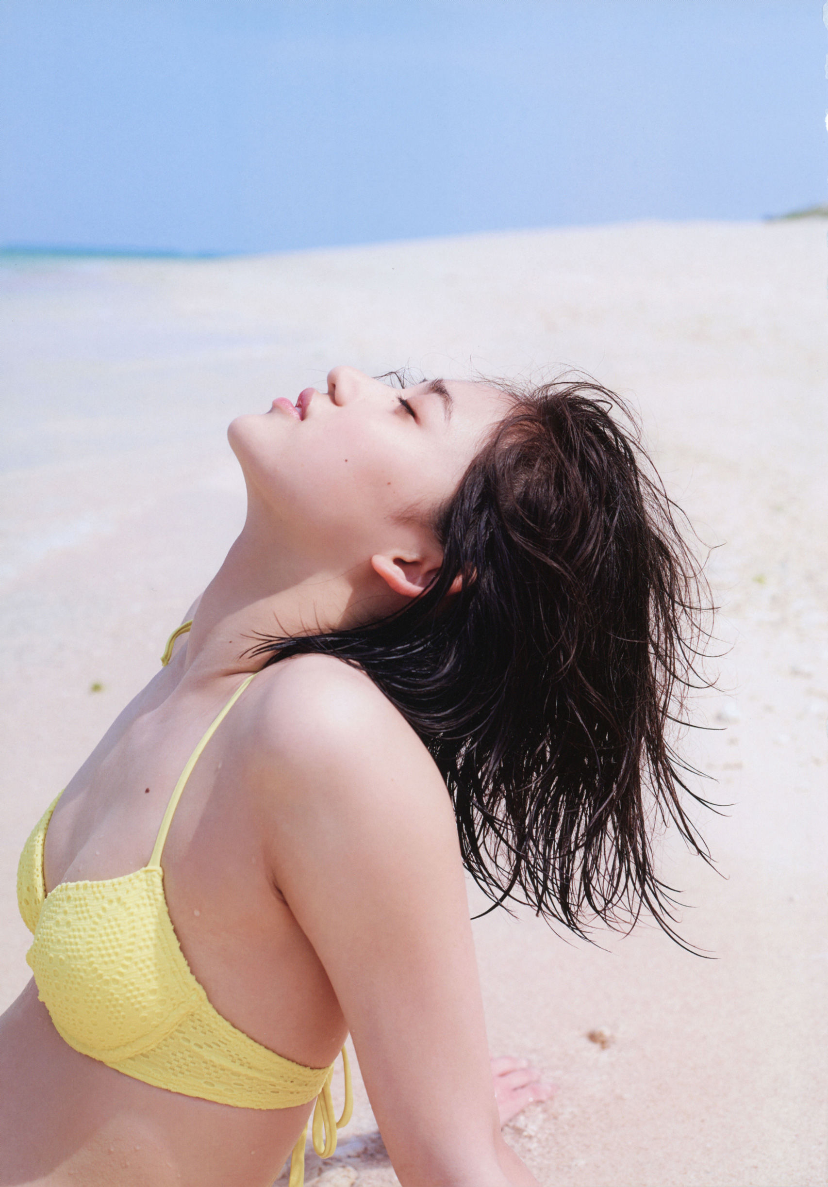 佐々木莉佳子 写真集 『 ＲＩＫＡＫＯ 』Amazon限定アザーカバーVer