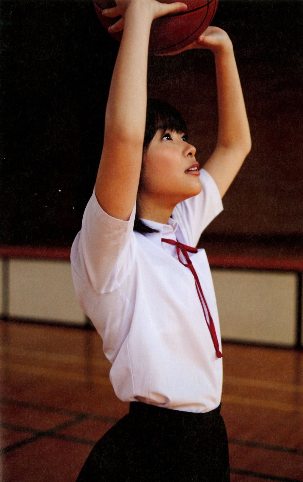 指原莉乃 『さしこ』写真集  出版社 講談社