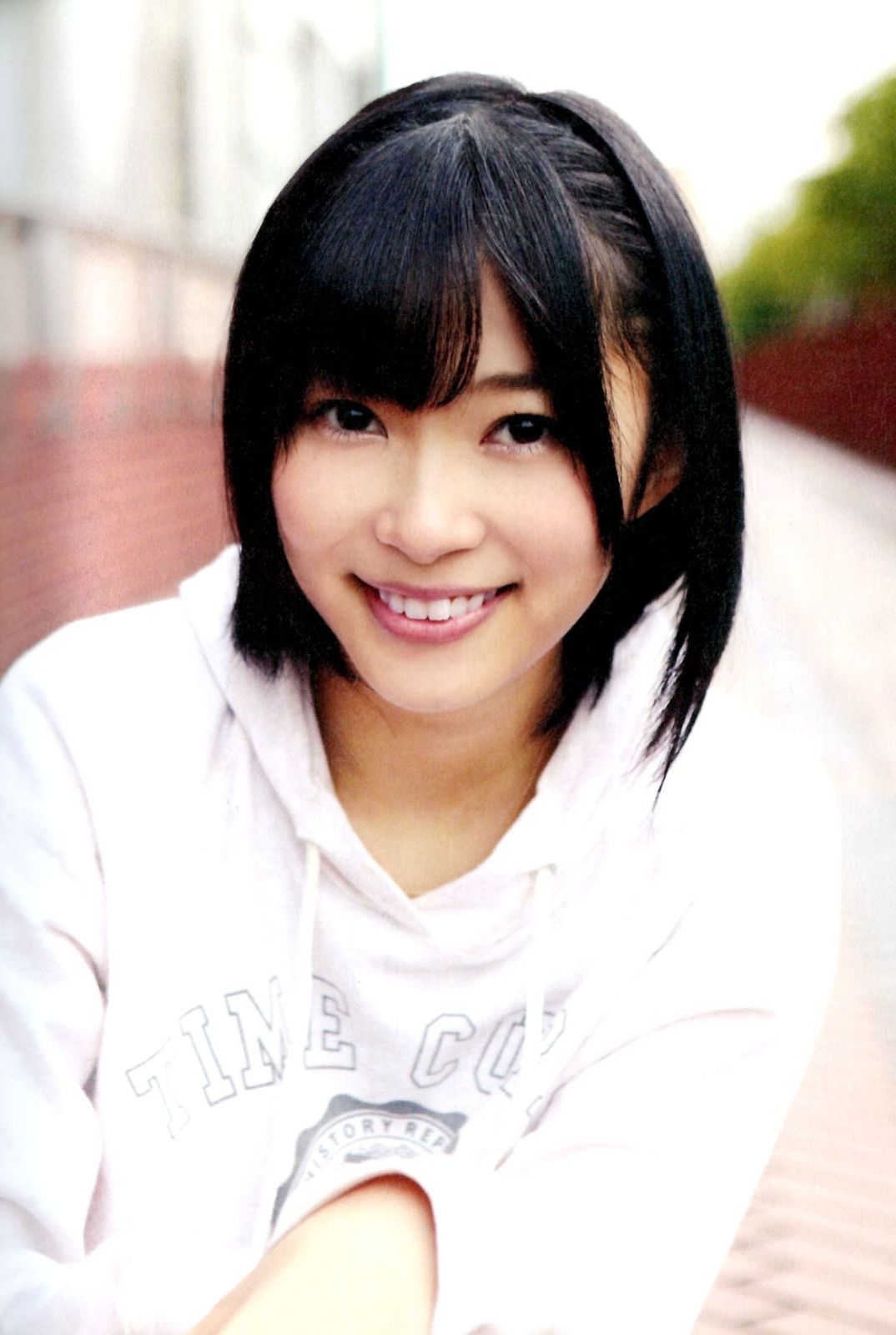 指原莉乃 『さしこ』写真集  出版社 講談社