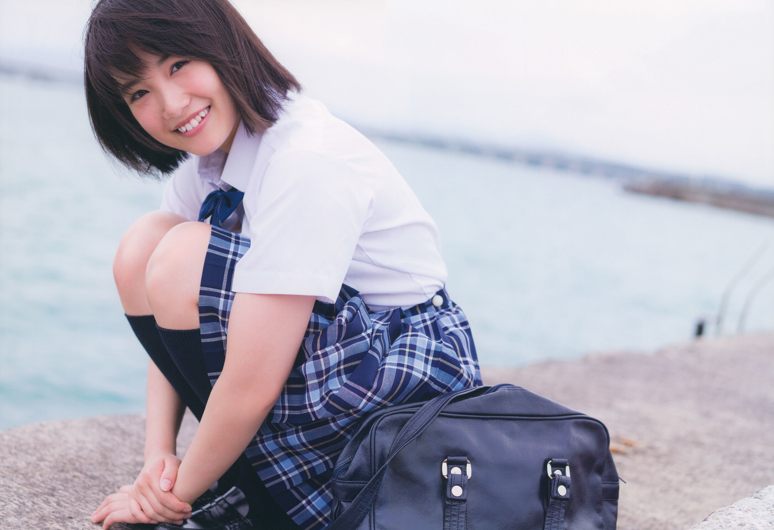朝長美桜 ファースト写真集 日向