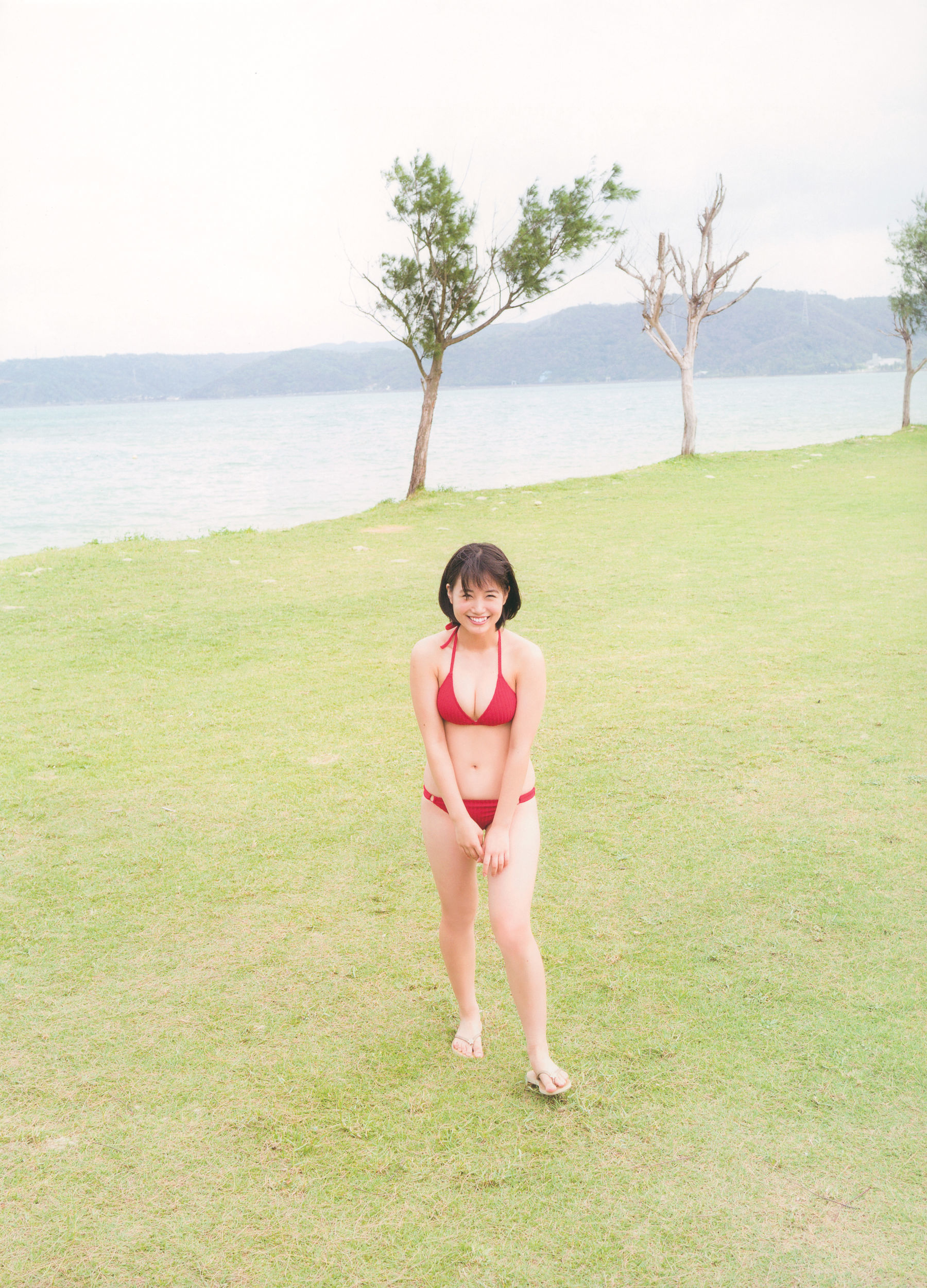 朝長美桜 ファースト写真集 日向