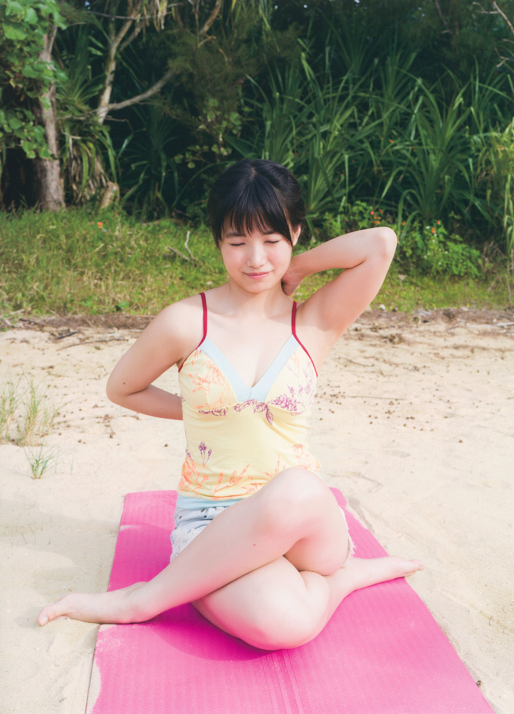 朝長美桜 ファースト写真集 日向