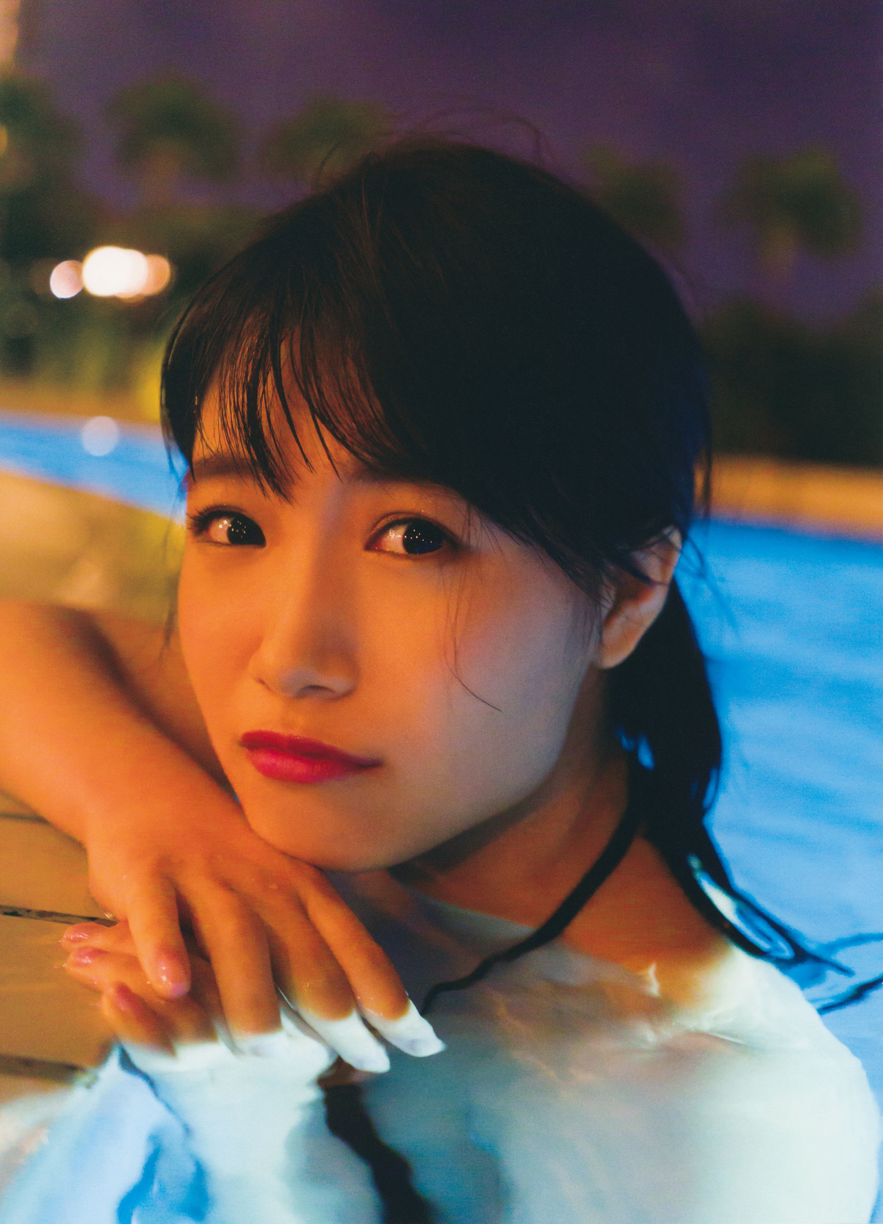朝長美桜 ファースト写真集 日向