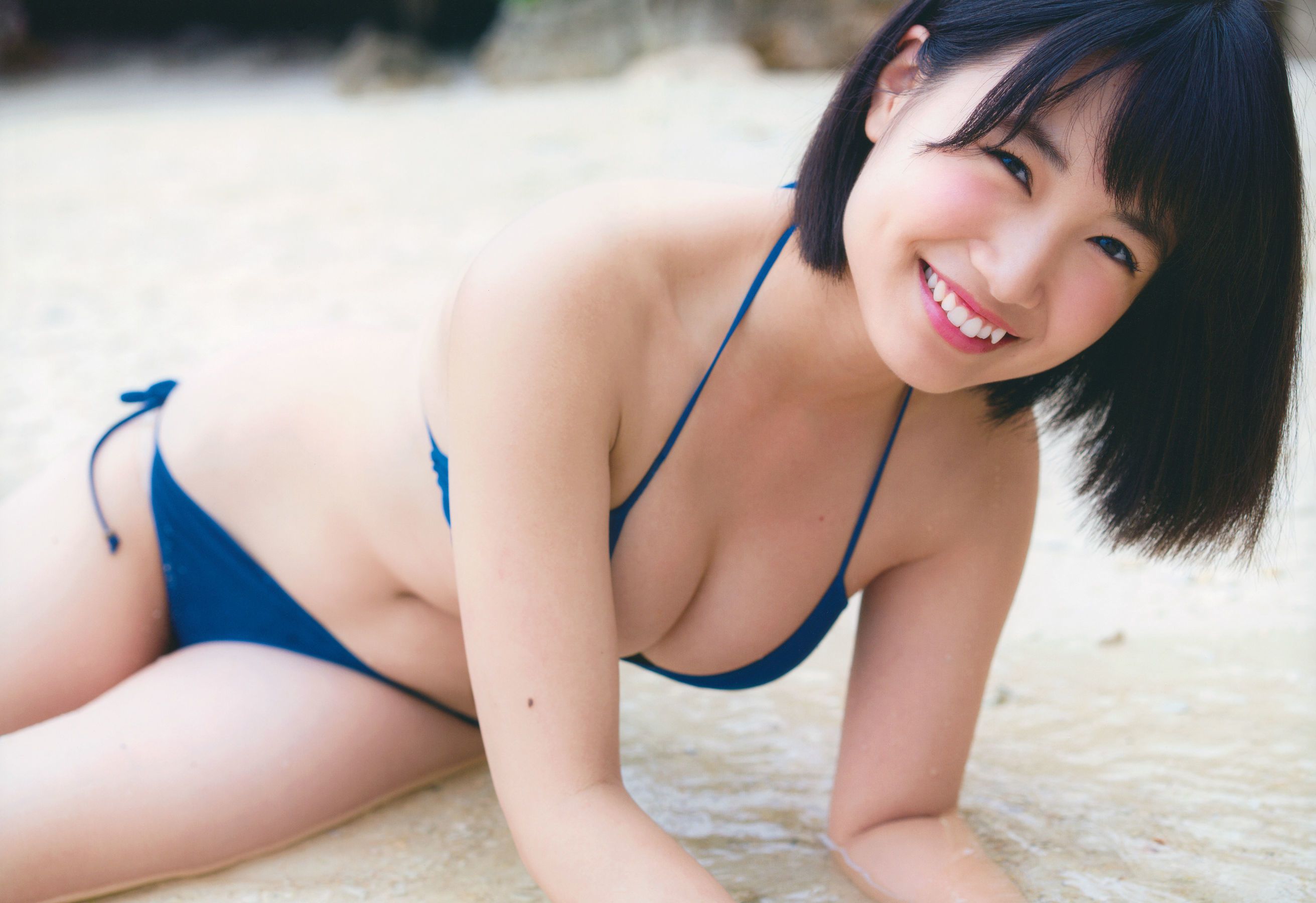 朝長美桜 ファースト写真集 日向