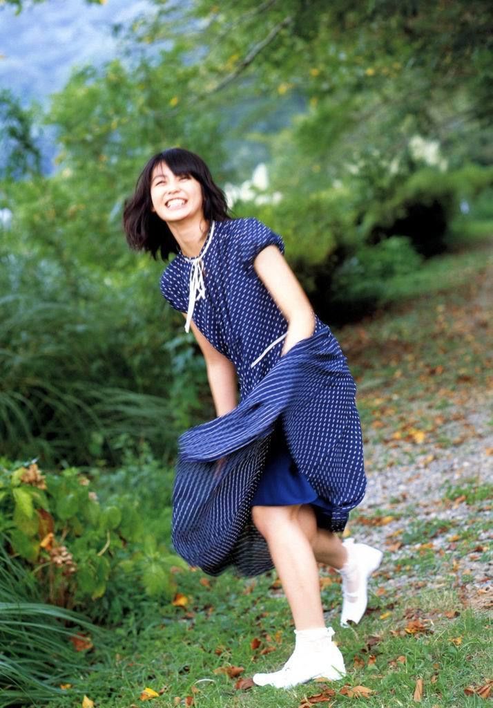 本假屋唯香 本仮屋ユイカ 《モトカリ屋》