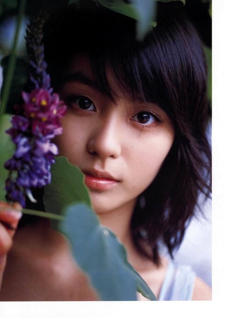 本假屋唯香 本仮屋ユイカ 《モトカリ屋》