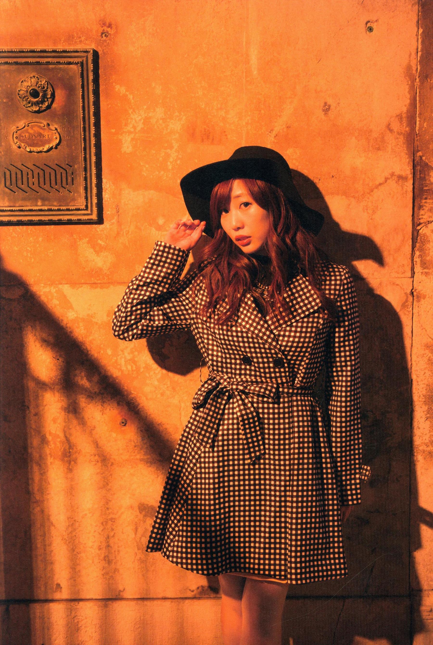 楠田亜衣奈 ファーストソロ写真集「くすくすくっすん」