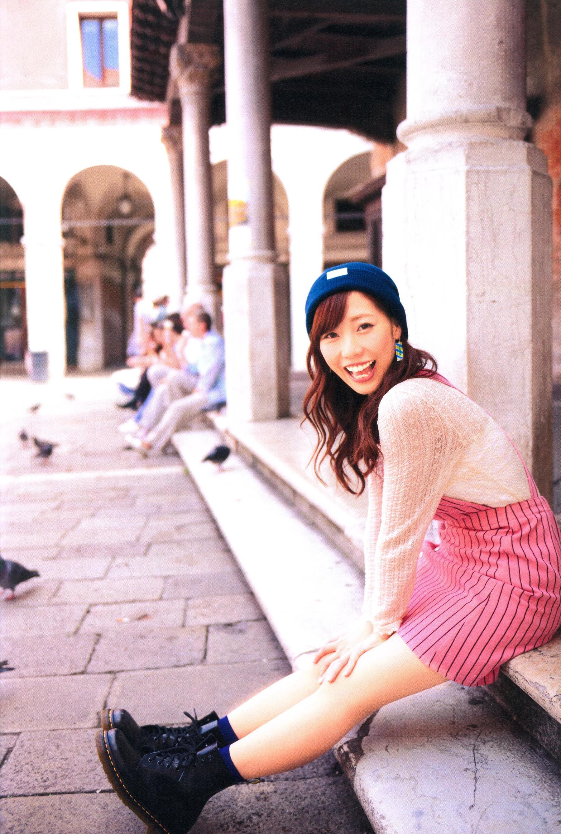 楠田亜衣奈 ファーストソロ写真集「くすくすくっすん」